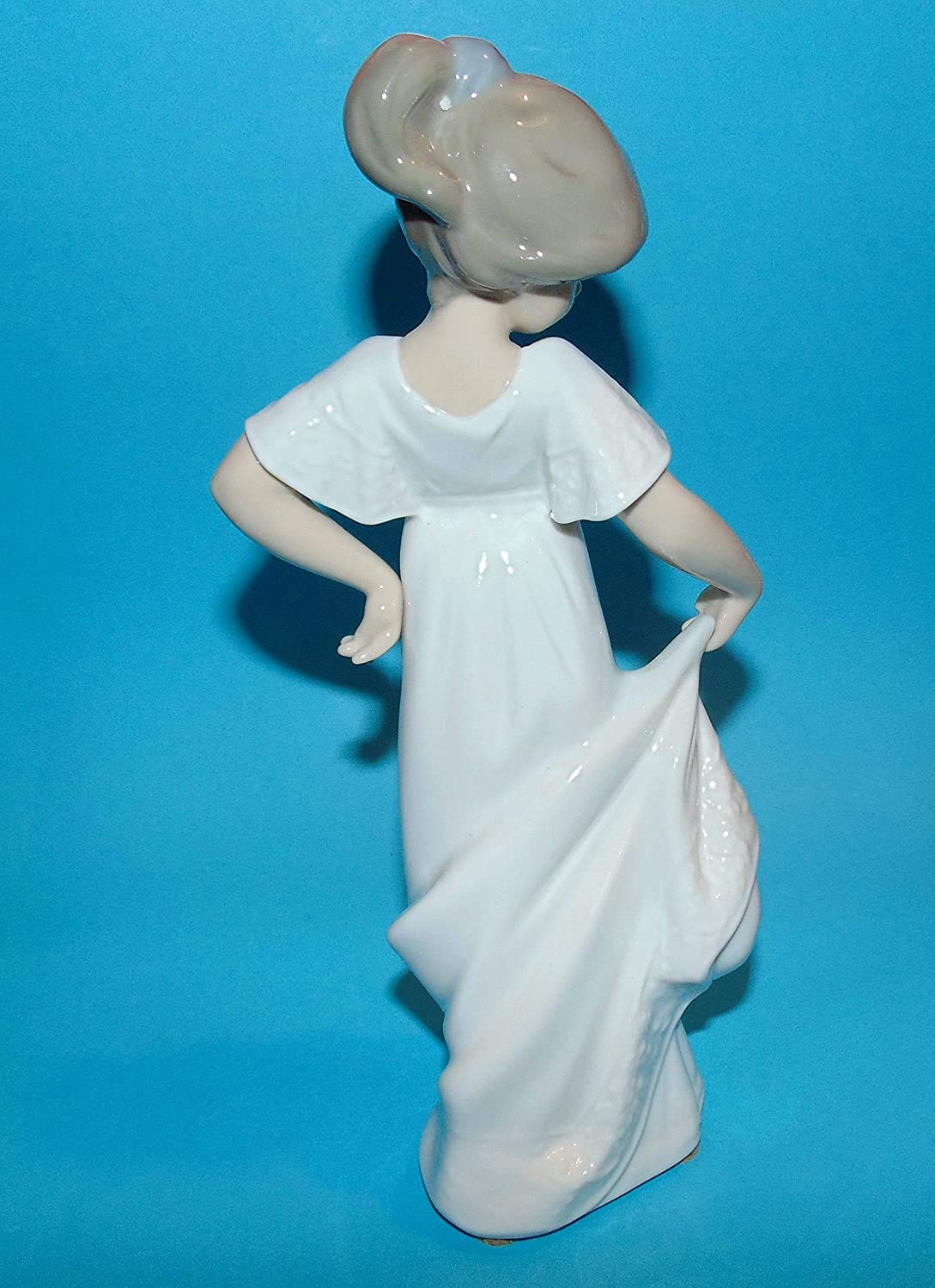 置物 Nao Amazon.co.jp: Nao by Lladro 収集価値のある磁器製置物:How Pretty!高