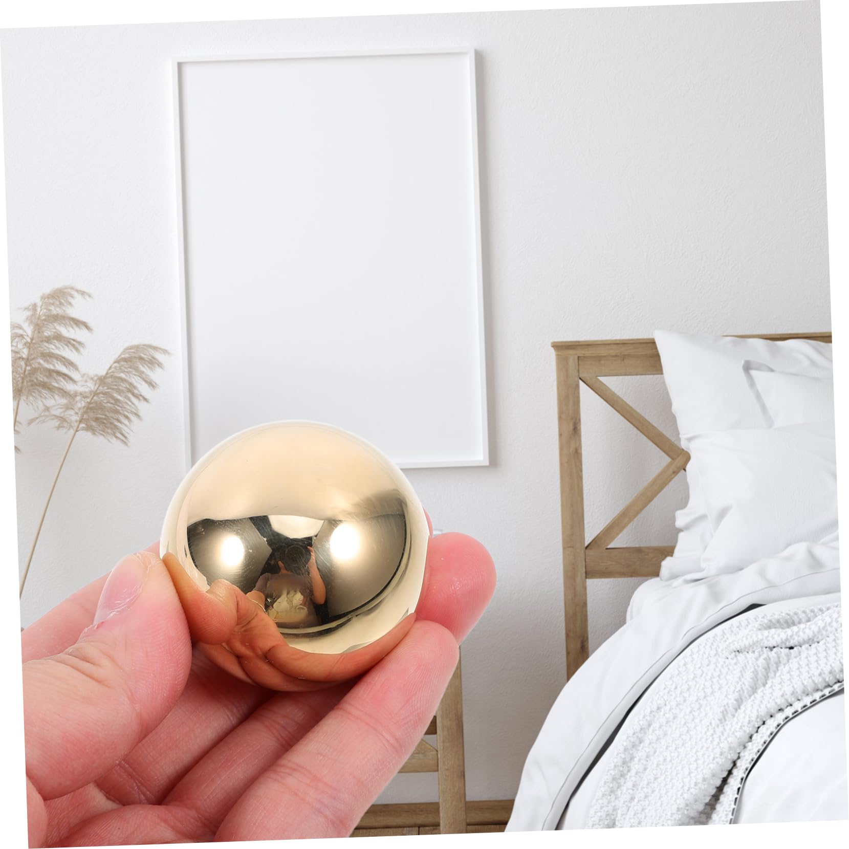 Beavorty 2 Bolas de Masaje de Latón Dorado Portátiles de Manos Pequeñas Bolas Lisas Equipo Adecuado para Balonmano y Ejercicios para Fitness y Relajación para
