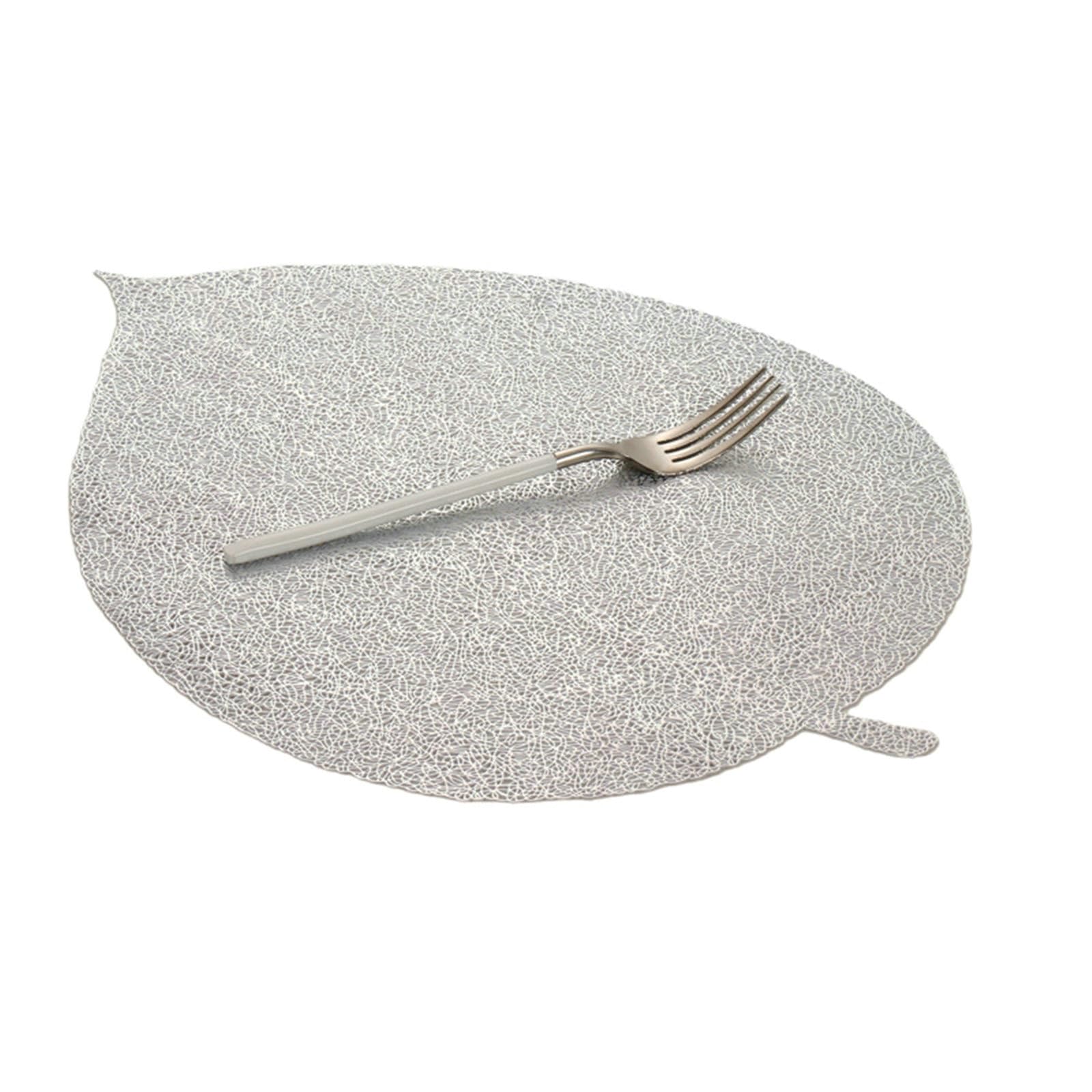 Juego de 6 manteles individuales de PVC resistentes al calor, antideslizantes, lavables, estilo europeo, huecos, color sólido, con forma de hoja, color plateado, para cena de vacaciones, 30 x