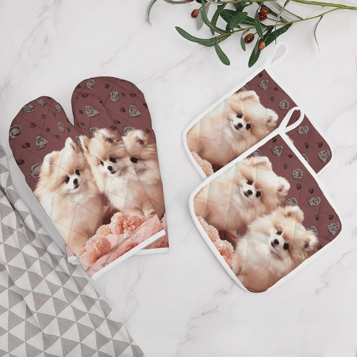4-Piece Oven Mitts and Pot Holders Set Pomeranians Puppies and Point Printed Heat-Resistant Polyester Kitchen Gloves and Potholders Comfortable & Durable for Cooking Baking and Grilling
