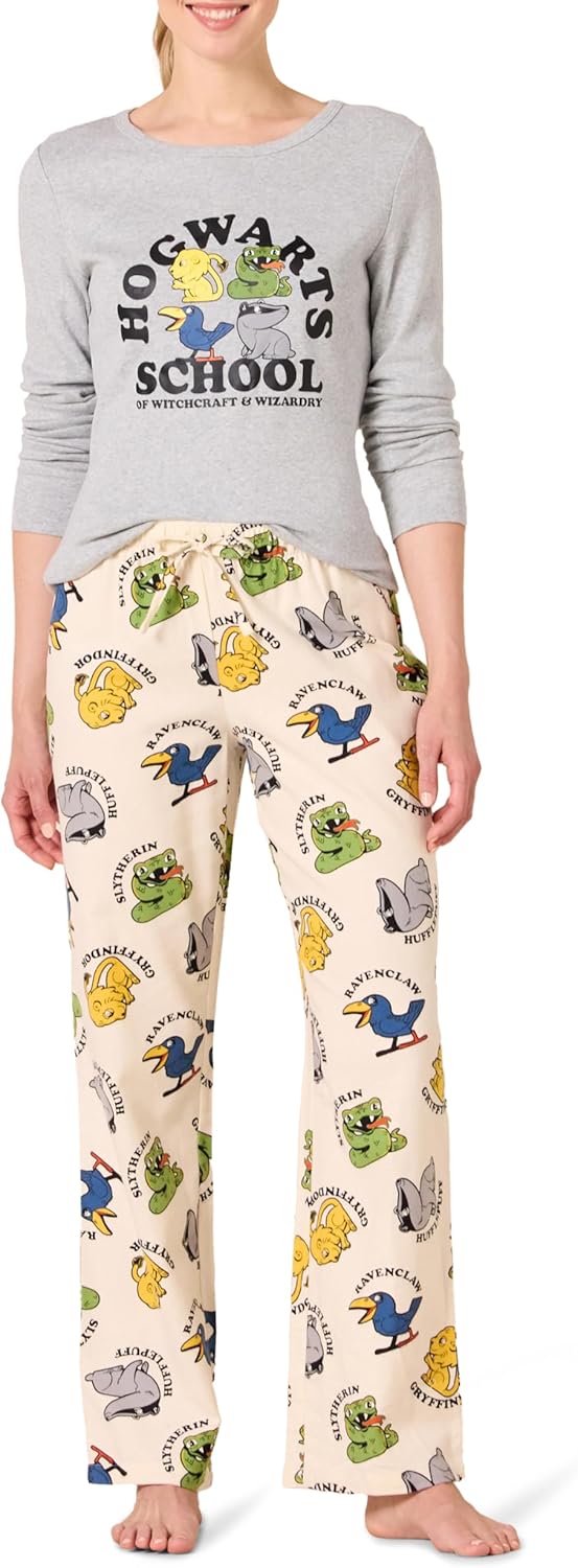 Amazon Essentials Women’s Lightweight Flannel Pant and Long-Sleeve T-Shirt Sleep Set