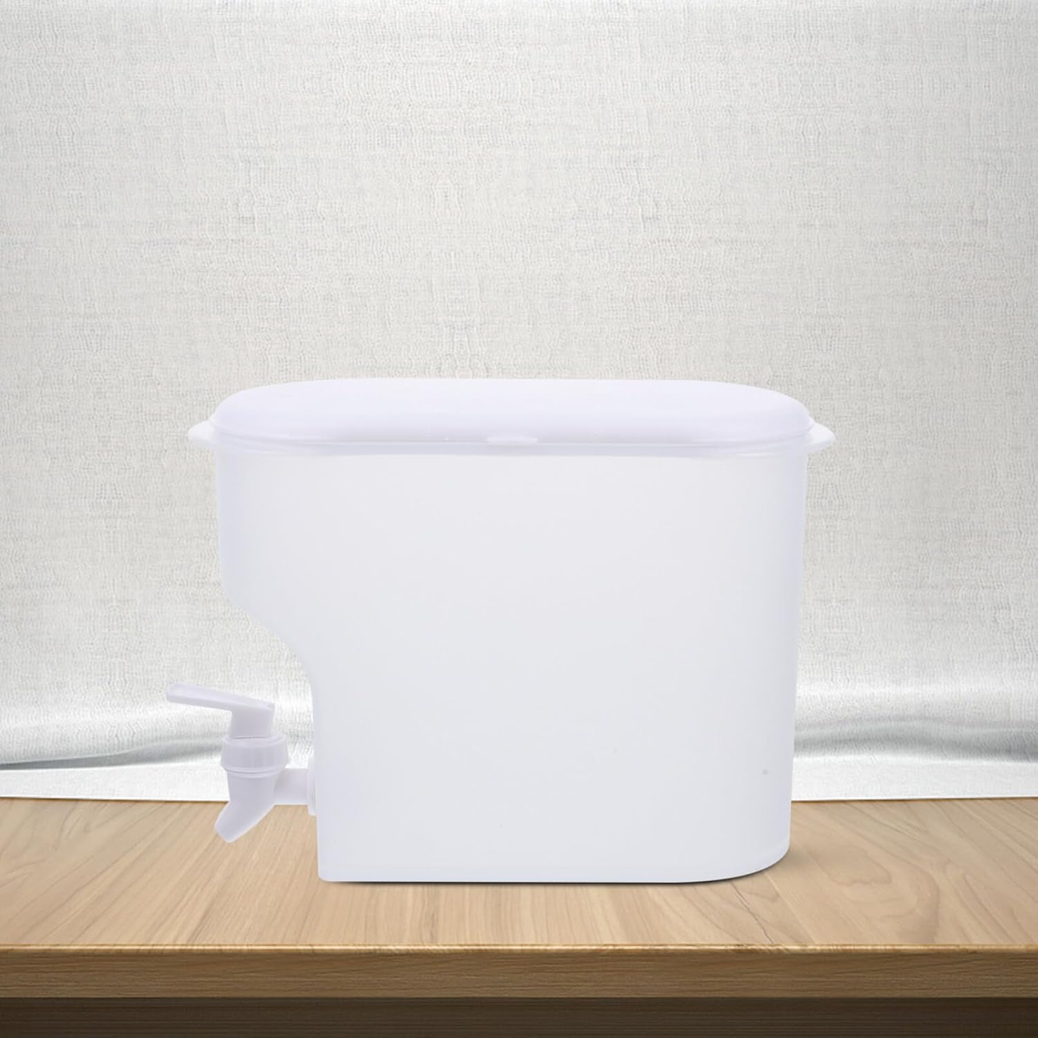 Kichvoe 64 Oz Cold Water Kettle with Faucet Bpa Free Refrigerator Container for Countertop Juice Dispenser Clear Water Jug for Home Kitchen and Entertaining - Image 2