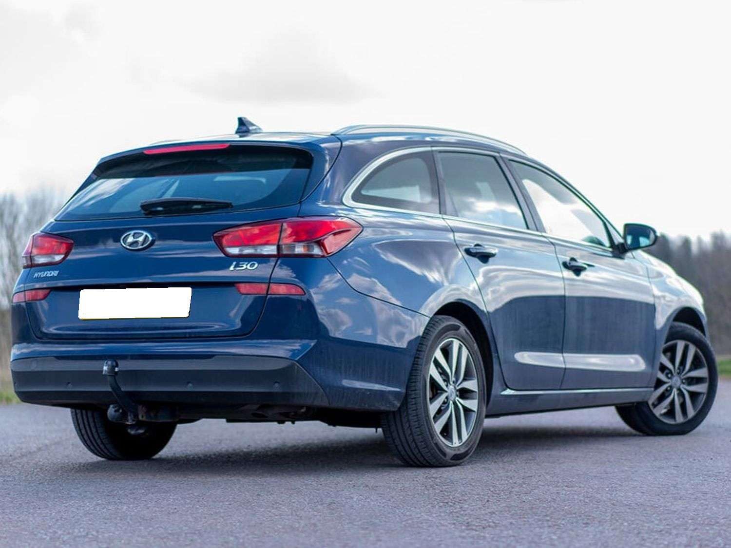 Fahrzeugspezifische Sonnenschutz Blenden passend für Hyundai i30 CW Kombi ab 7/2017 (PD) Komplett-Set AZ17000914