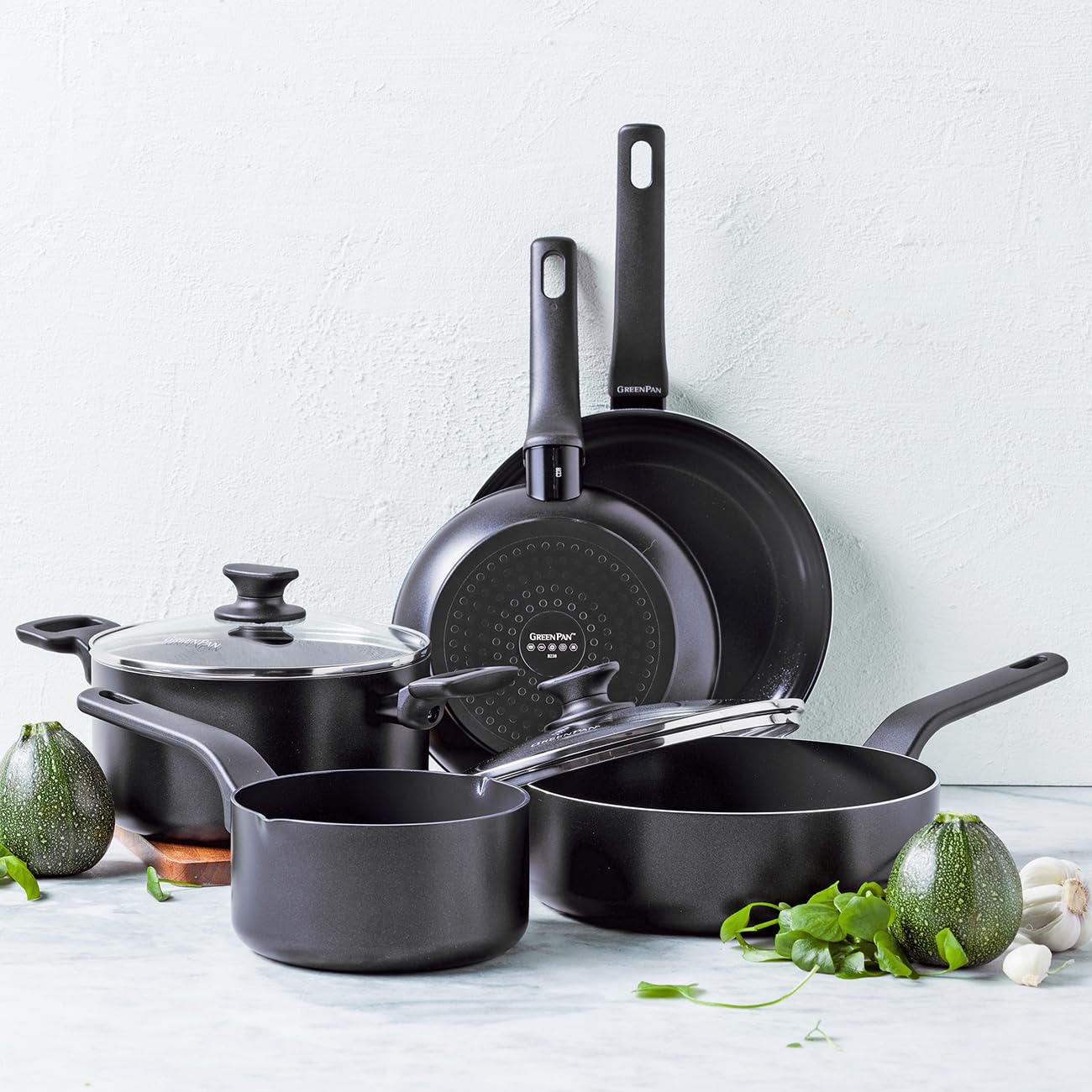 GreenPan Essence Lot de 2 Poêles 24 cm et 28 cm, Céramique Antiadhésive Thermolon™ Renforcée aux Diamants, Sans PFAS, Induction, Lave-vaisselle, Four jusqu'à 160°C, Noir