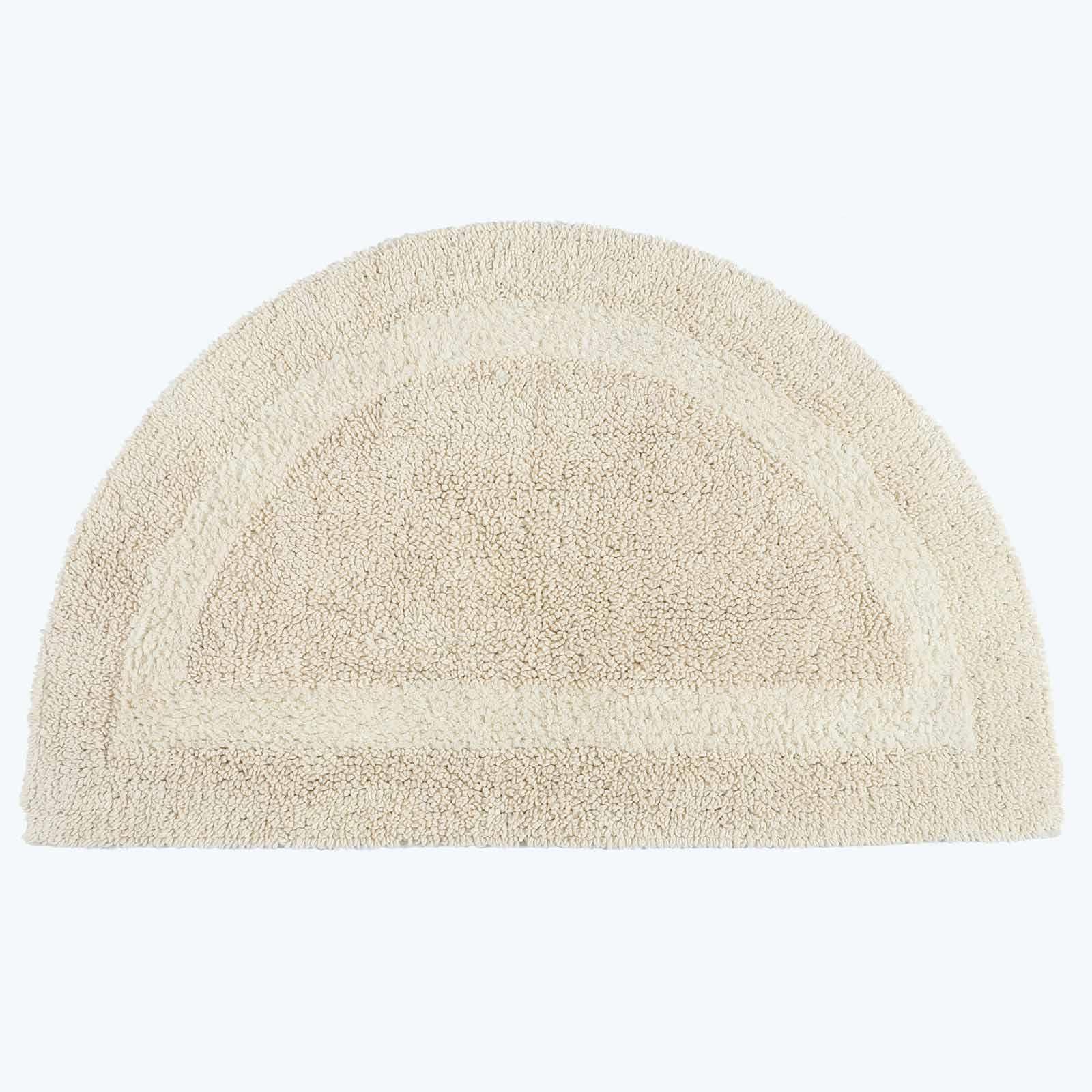 HOMESCAPES Half Round Bath Mat, Luxury 1600gsm Extra Soft 100% Cotton, Reversible Bathroom Mats Non-Slip, Washable, Super Absorbent, Quick-Dry, Cream Semi Circle Bathroom Rug, 50 x 80 cm — image 1