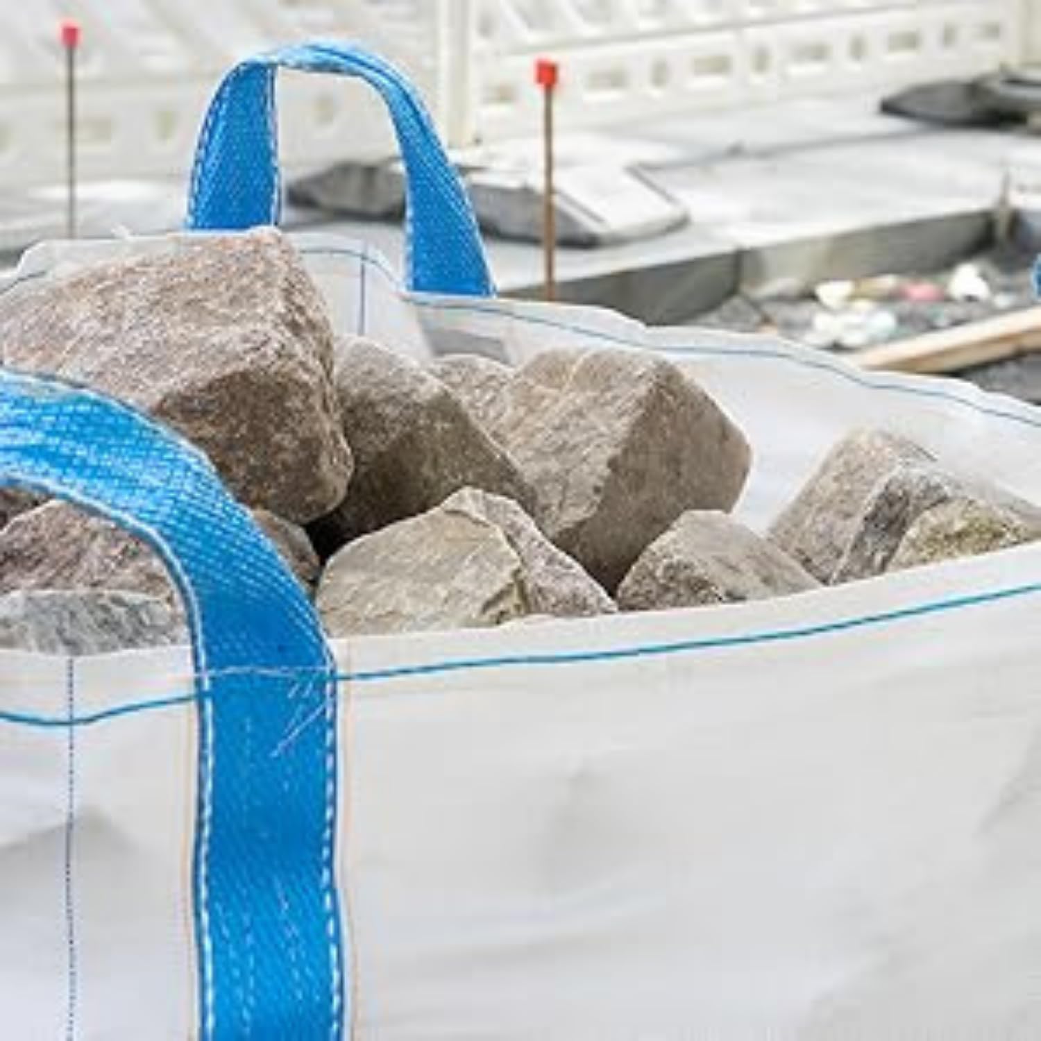 Big Bag Sac de Transport 90 x 90 x 90 cm – Capacité 1000 kg | Sac en Polypropylène Tissé avec 4 Poignées de Levage | pour Gravats | Bois, Sable, Déchets de Jardin (5)