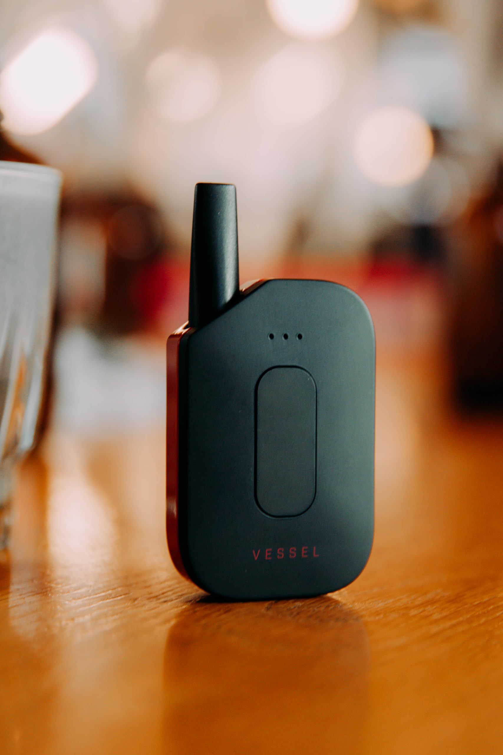 Vessel Compass 510 E-Zigarette Akku – Kompakter 550mAh Batterie mit 4 Spannungsstufen, USB-C, Drop-in Design & LED Anzeige – 510 Batterie – Rauchen, Vape, Verdampfer Pen für E-Liquid (Mojave)