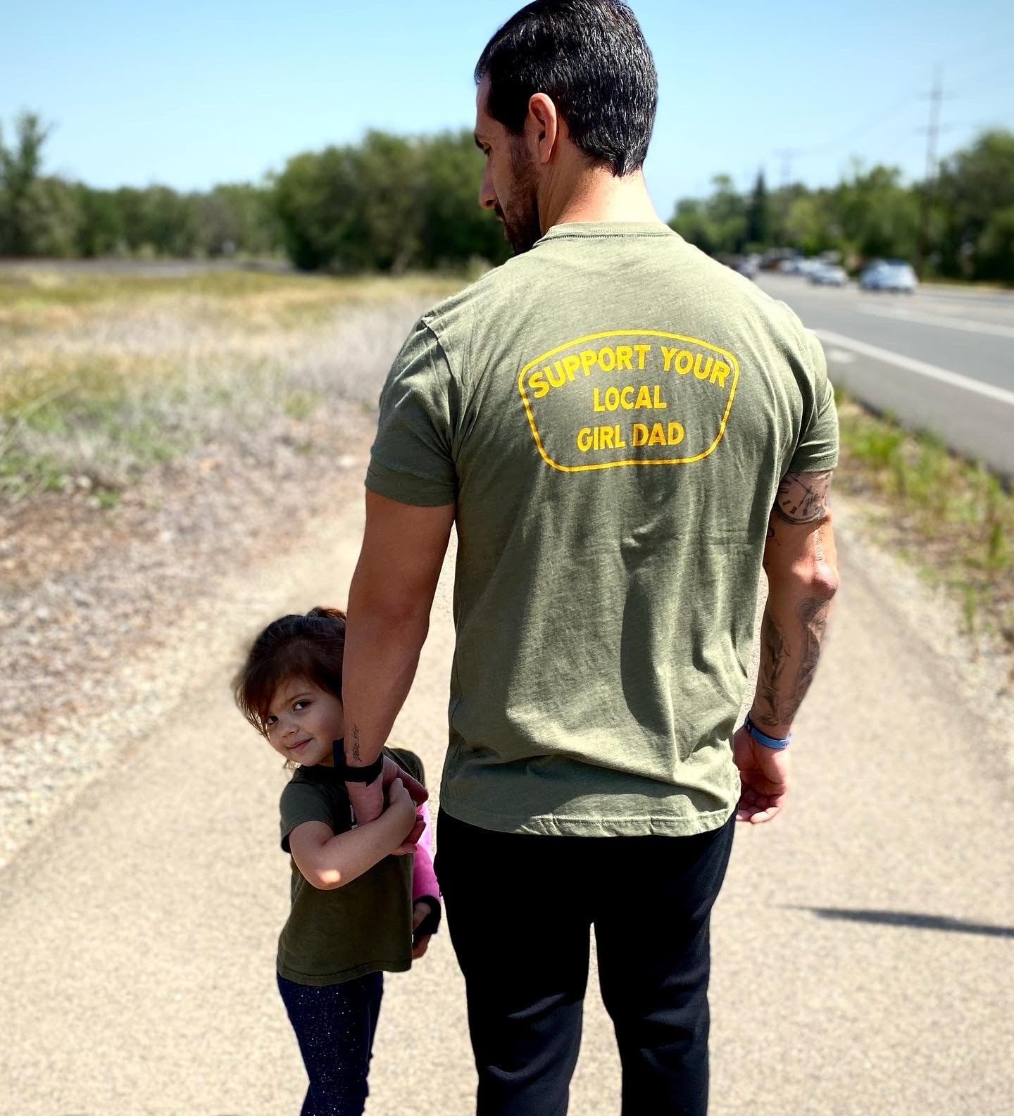 DadBod Apparel DB T-Shirt mit Aufschrift "Support Your Local Girl Dad", Herren-T-Shirt für Väter von Töchtern