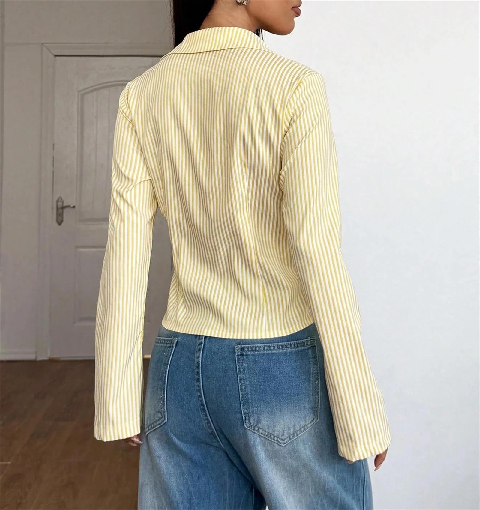 Genérico Camisa de Oficina a Rayas para Mujer, Ajustada, con Botones, Manga Larga, puños Acampanados, Cuello Vuelto, Abertura Completa y Corte elástico (café pequeño)