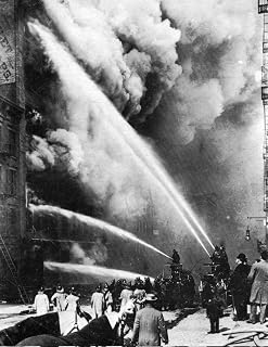 Triangle Shirtwaist Factory Fire 1911 Poster Print by Science Source (18 x 24)