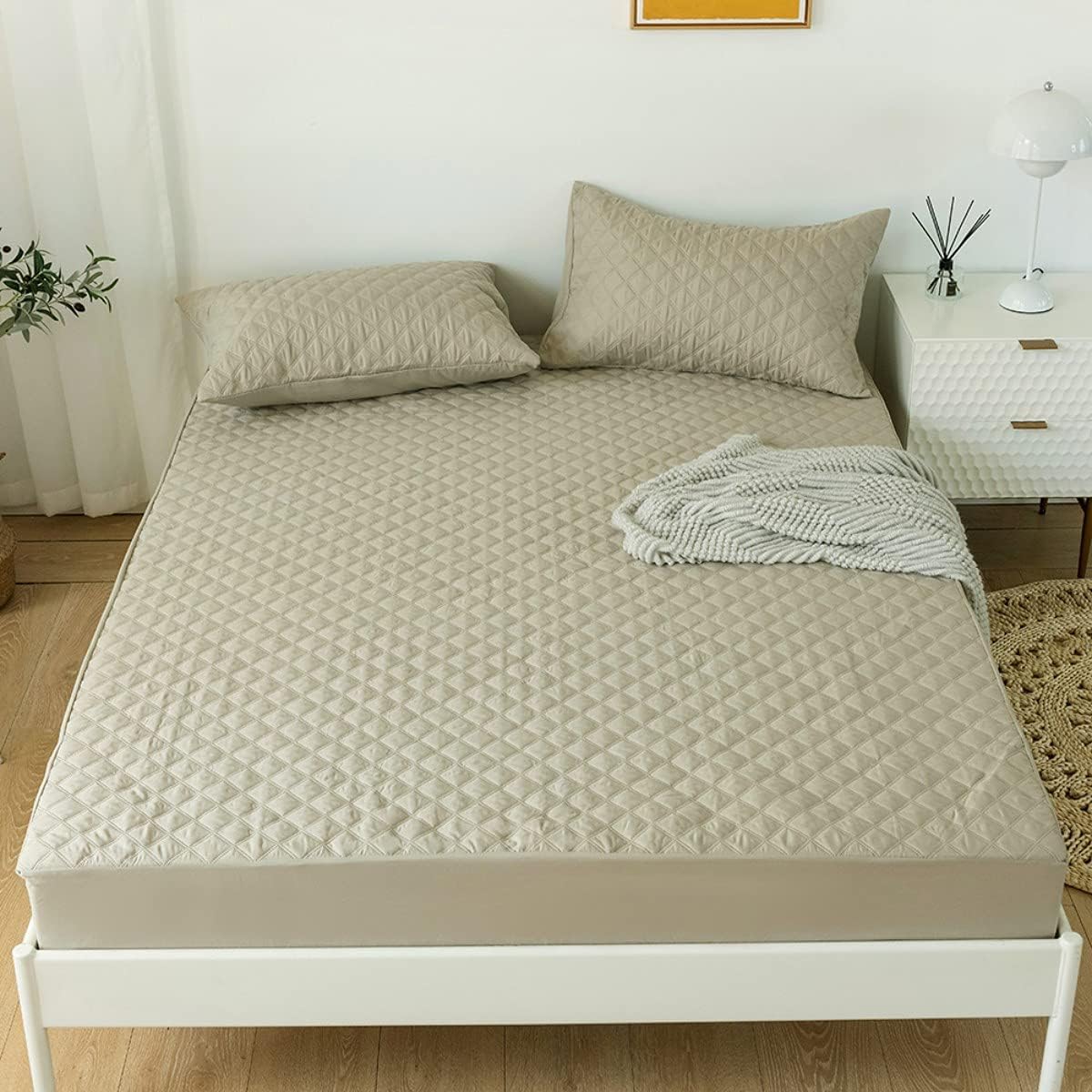 jejeloiu Blue Quilted Mattress Pad, 100% Waterproof Breathable Twin Bedding Fitted Sheet Mattress Protector 14" Deep Pocket Cotton Snow Down Alternative Filling Mattress Cover (Twin,Blue)