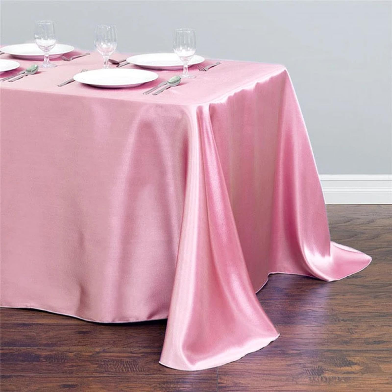Nappe rectangulaire en satin rose clair pour napper table de reception