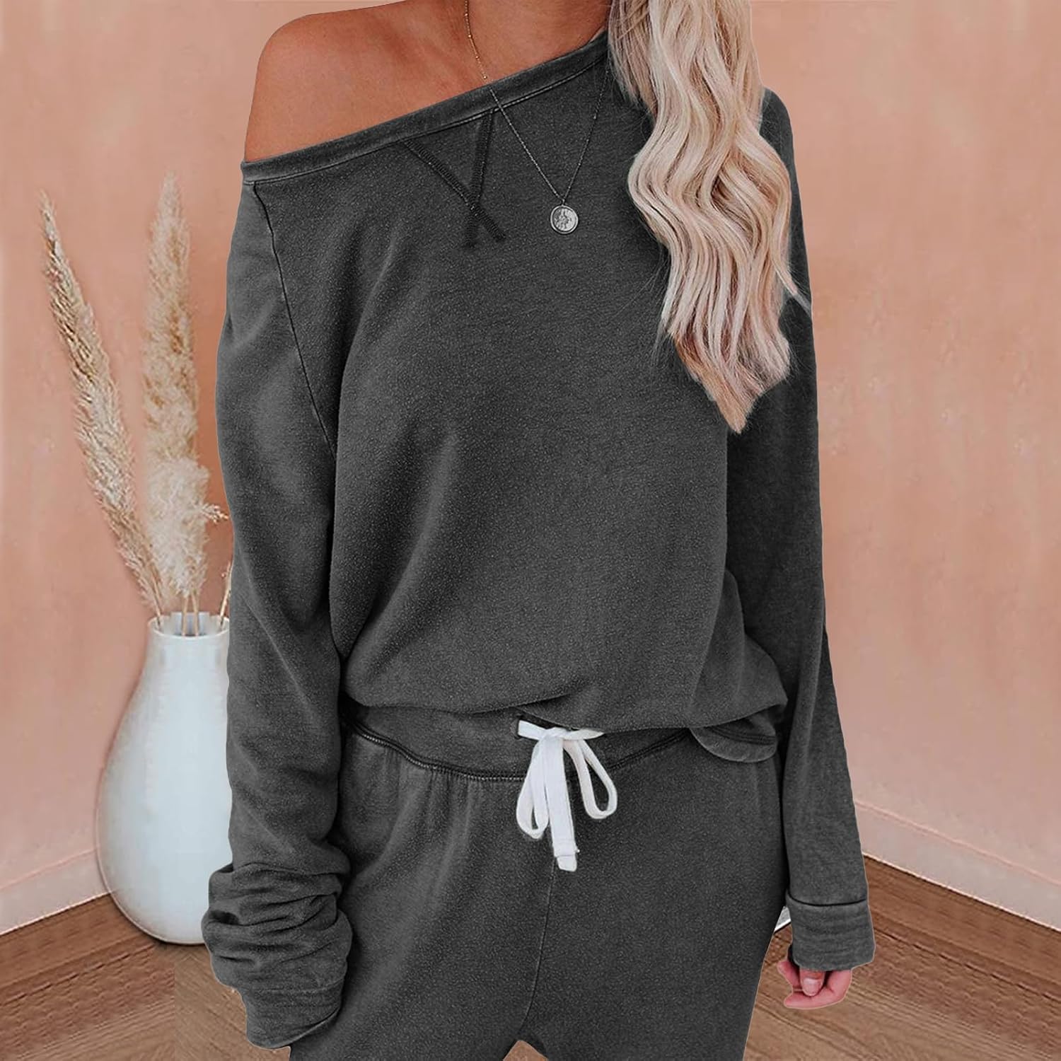 Women's 2 Piece Outfits Lounge Sets Long Sleeve Tops and Jogger Sweatpants Sweats Track Suits Loungewear Pajama Sets