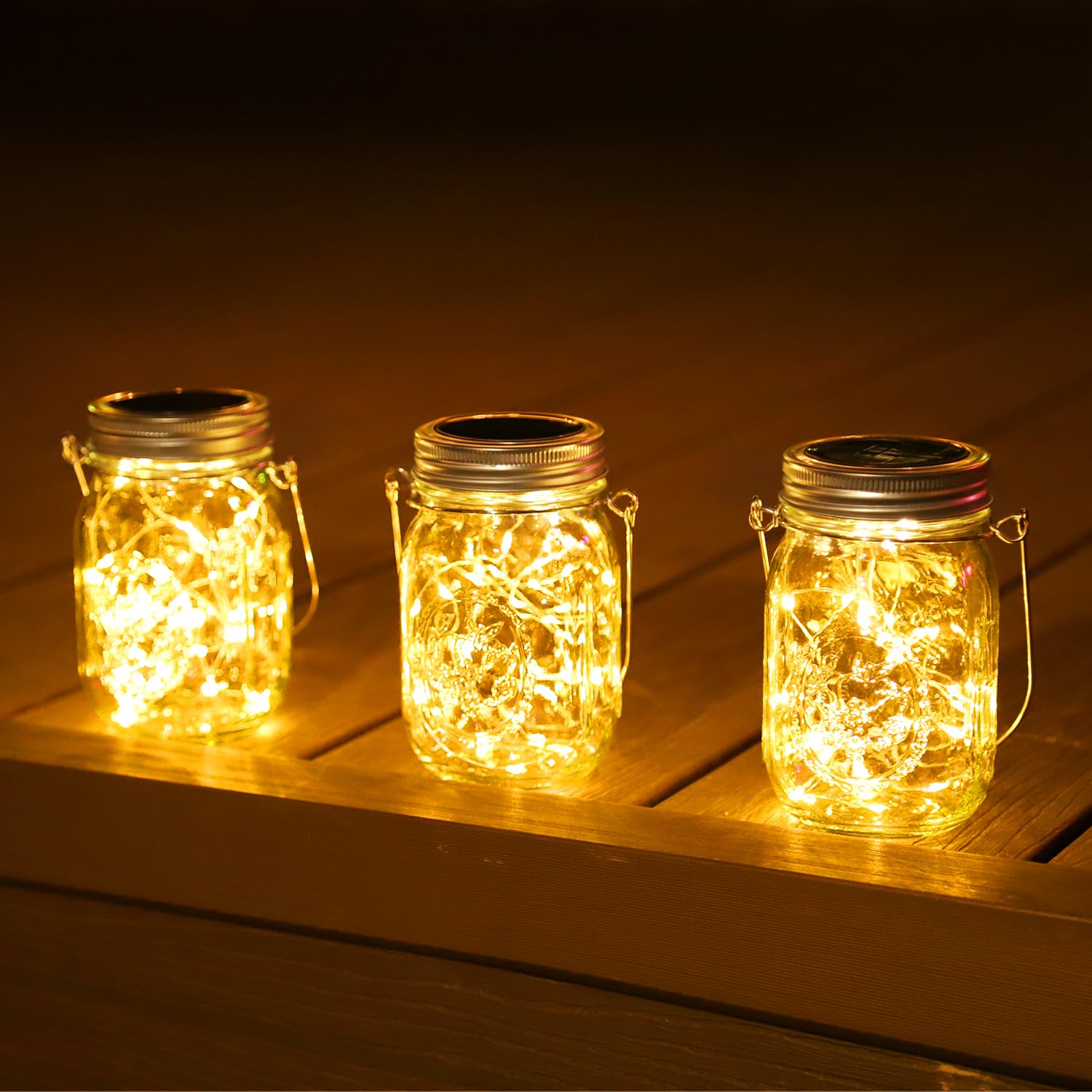 Lumière de Jardin Solaire - 4 Pièces Lanterne de Verre Solaire Imperméable Mason Jar Lanterne Jardin Exterieur pour Décoration de L'éclairage Intérieur Extérieur Chambre Maison Noël (4 Pièces)