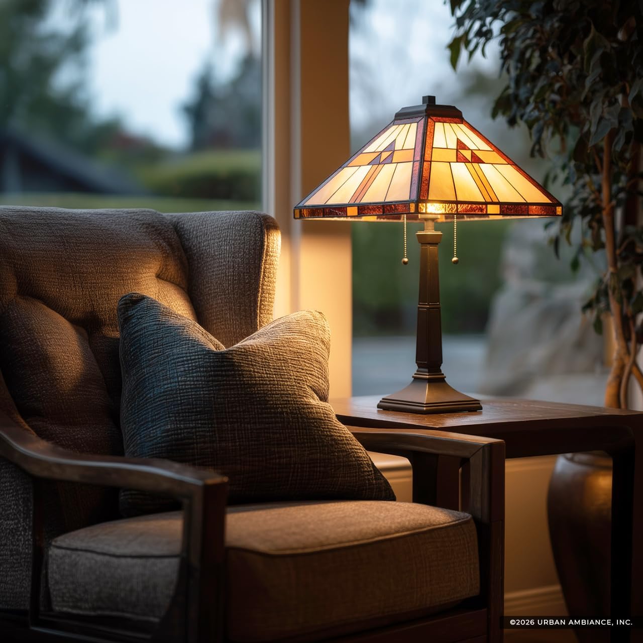 Urban Ambiance Luxury Tiffany Table Lamp, Large Size: 23''H x 14''W, with Rustic Style Elements, Vintage Bronze Finish, UQL7110, Cheshire Collection