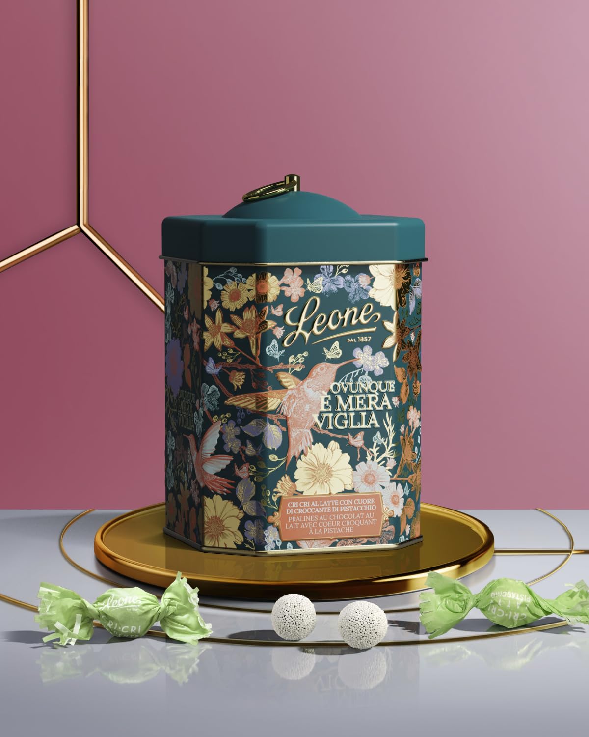 Leone dal 1857 - Latta Cri Cri Torinesi - Cioccolatini Leone al Gusto Pistacchio Misti latte e fondente - Praline di Cioccolato al Pistacchio Assortiti - Latta Lanterna Colibrì - Senza Glutine - 350g