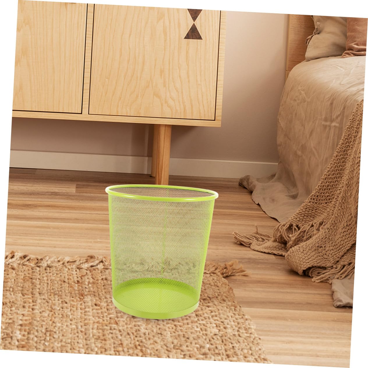 Large Green Metal Mesh Trash Can Sturdy Wire Waste Bin for Kitchen Bathroom Office Home Use Space-Saving Decorative Rubbish Container