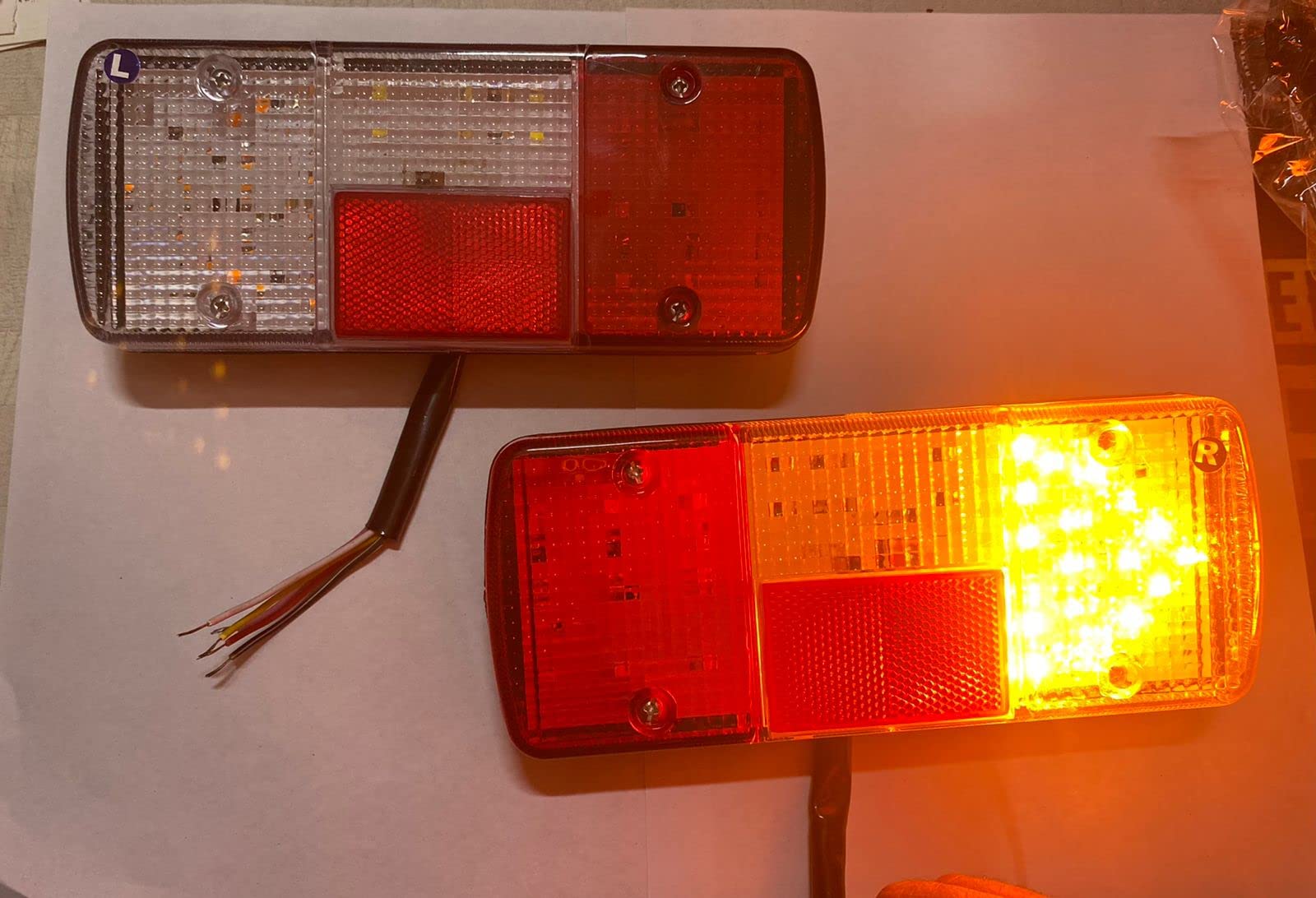 AUTO MT Tail Lights/Tail Lamp/Back Light/Turn Signal Indicator Assembly With Wiring and Bulb Easy to Fit Suitable for Mahindra ALFA Three Wheeler 2PC - Image 5 thumbnail