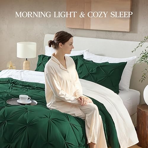 Miniatura 4 de Andency - Juego de edredón de tamaño California king, 3 piezas, plisado, king de gran tamaño, de relleno alternativo de microfibra, color verde