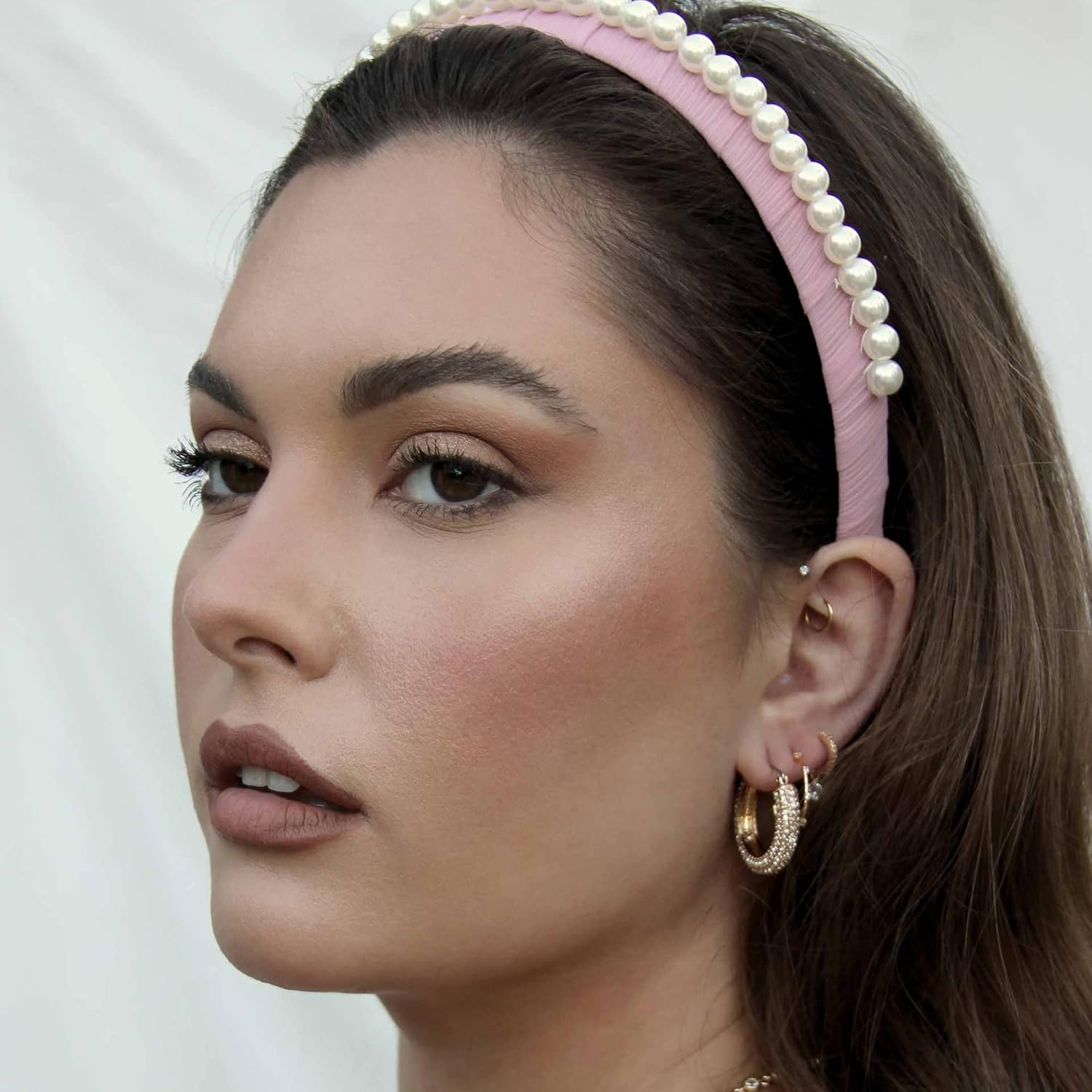 Ettika Headband for Women | Hair Accessory | Classic Pearl Headband in White and Light Pink | Fabric Hair Accessories