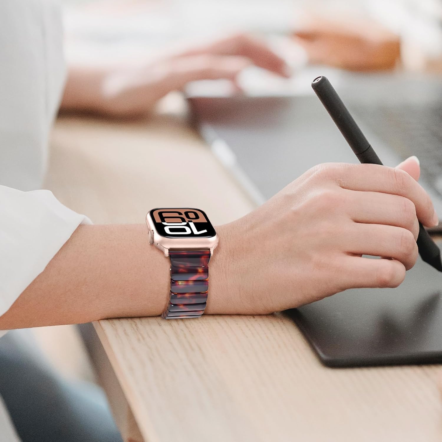 V-MORO Resin Band Compatible with Series 11/10 Apple Watch Bands 41mm/40mm/38mm/42mm Fashion Strap for iWatch Series 9/8/7/6/5/4/3/2/1/SE/SE2 SE3 Lightweight Bracelet Wristband Women Men(Classic Tortoise)