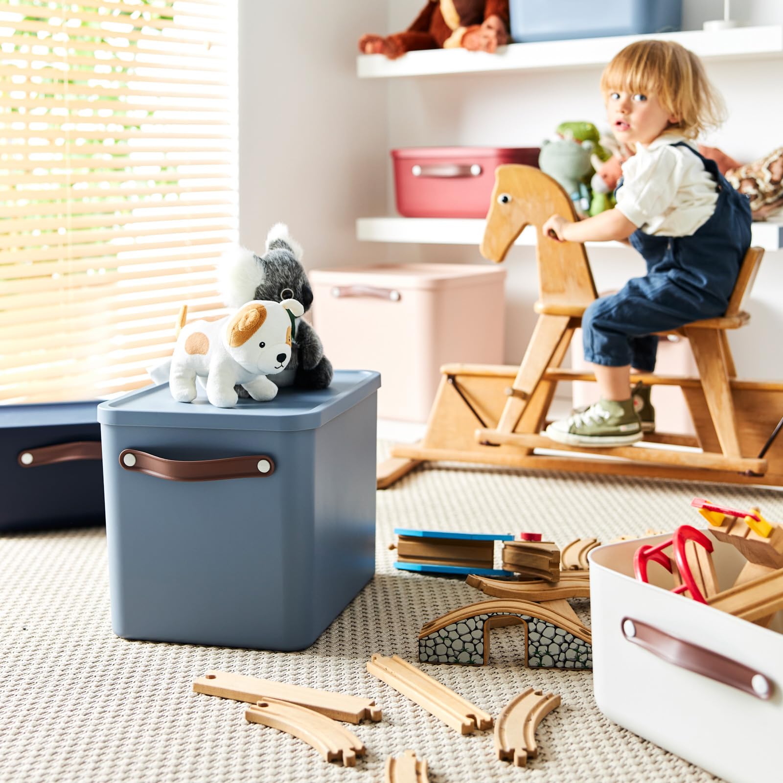 Rotho Maloja 3er-Set Aufbewahrungsbox 27l mit Deckel (hellblau)