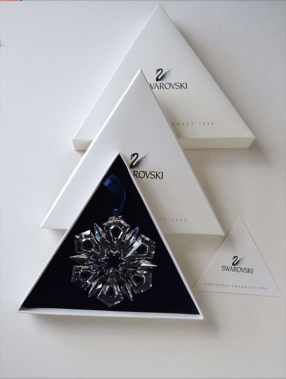 Amazon.com: Swarovski Annual Christmas Snowflake Ornament, 1999  