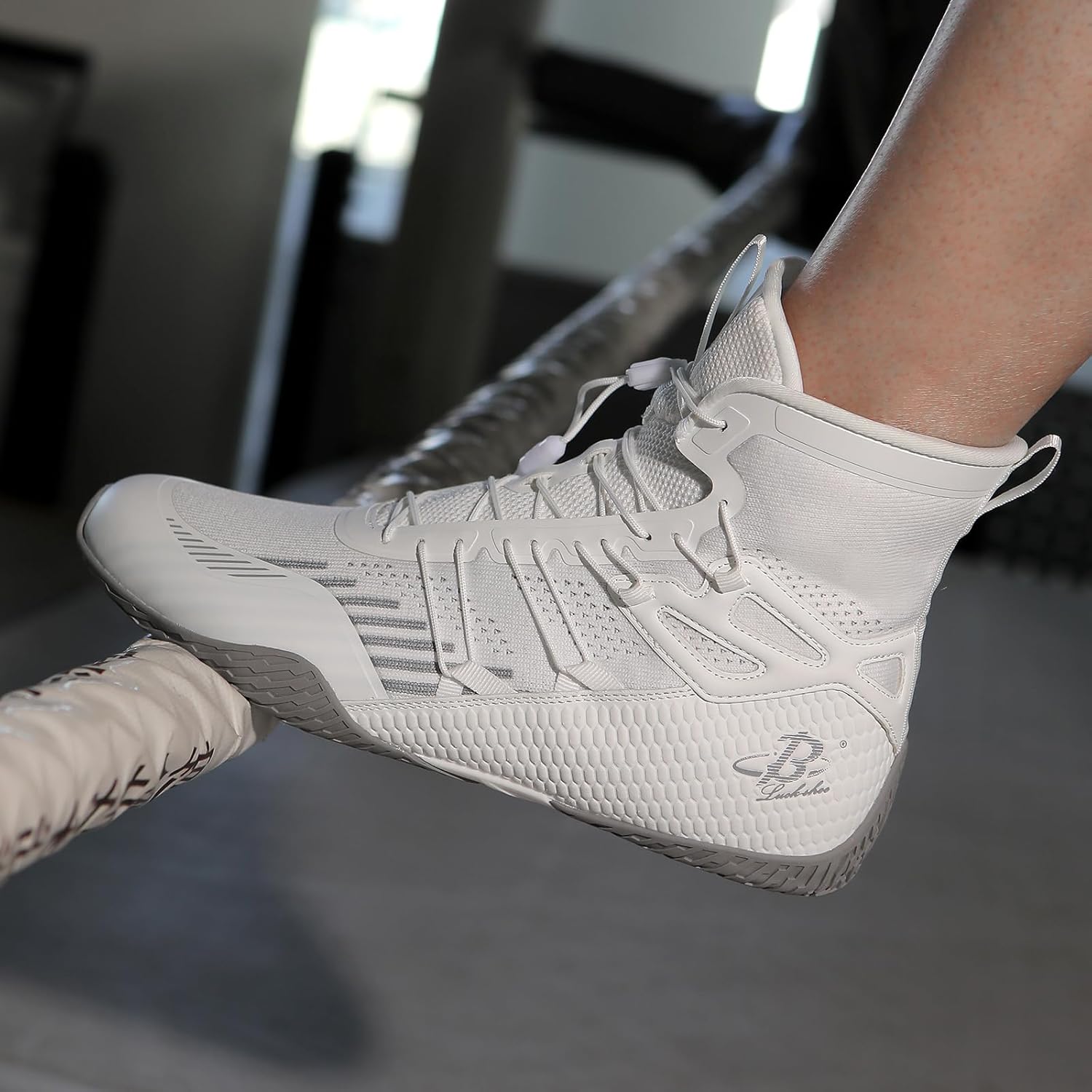 Men’s Boxing Shoes Lightweight High-Top Training Shoes with Drawstring – Supportive Gym Footwear for Fighters LS508