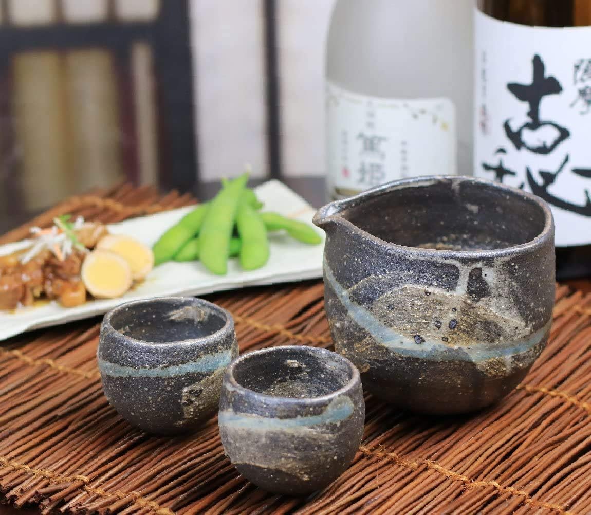 最大73 オフ 10個セット 冷酒器 焼〆金彩注器 信楽焼 10 6 X 9 6 9cm 冷酒 お酒 日本酒 徳利 酒器 きき酒 バー Bar 晩酌 人気 おすすめ 食器 業務用 飲食店 カフェ うつわ 器 おしゃれ かわいい ギフト プレゼント 引き出物 誕生日