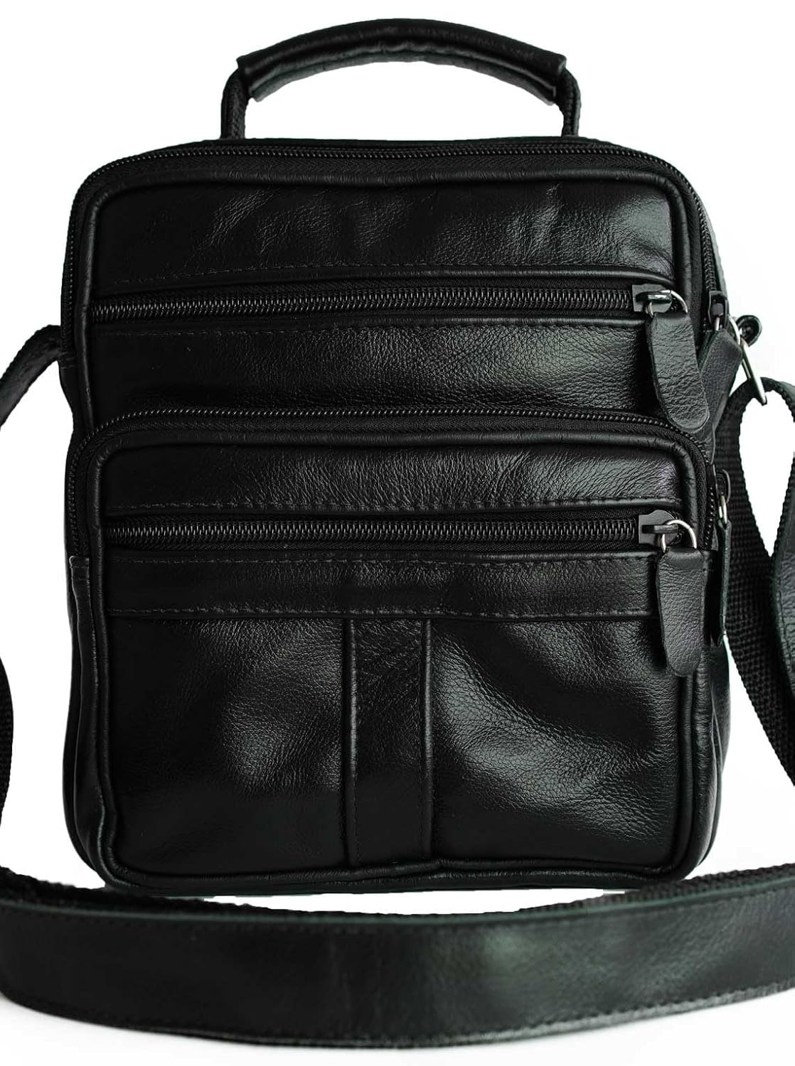Bolsa de couro legitimo transversal masculina e feminina, media, anti furto em promoção! Veja a oferta e mais achadinhos de Mochilas & Pastas Masculinas 3 Hoje é o melhor dia para comprar Bolsa de couro legitimo transversal masculina e feminina, media, anti furto com aquele preço maroto! Promoção! Aproveite a oferta! 3