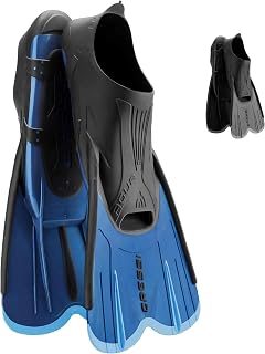 Cressi Agua Short Swim Fins - Lightweight Travel Fins with Self-Adjusting Foot Pocket, Made in Italy for Snorkeling & Swimming