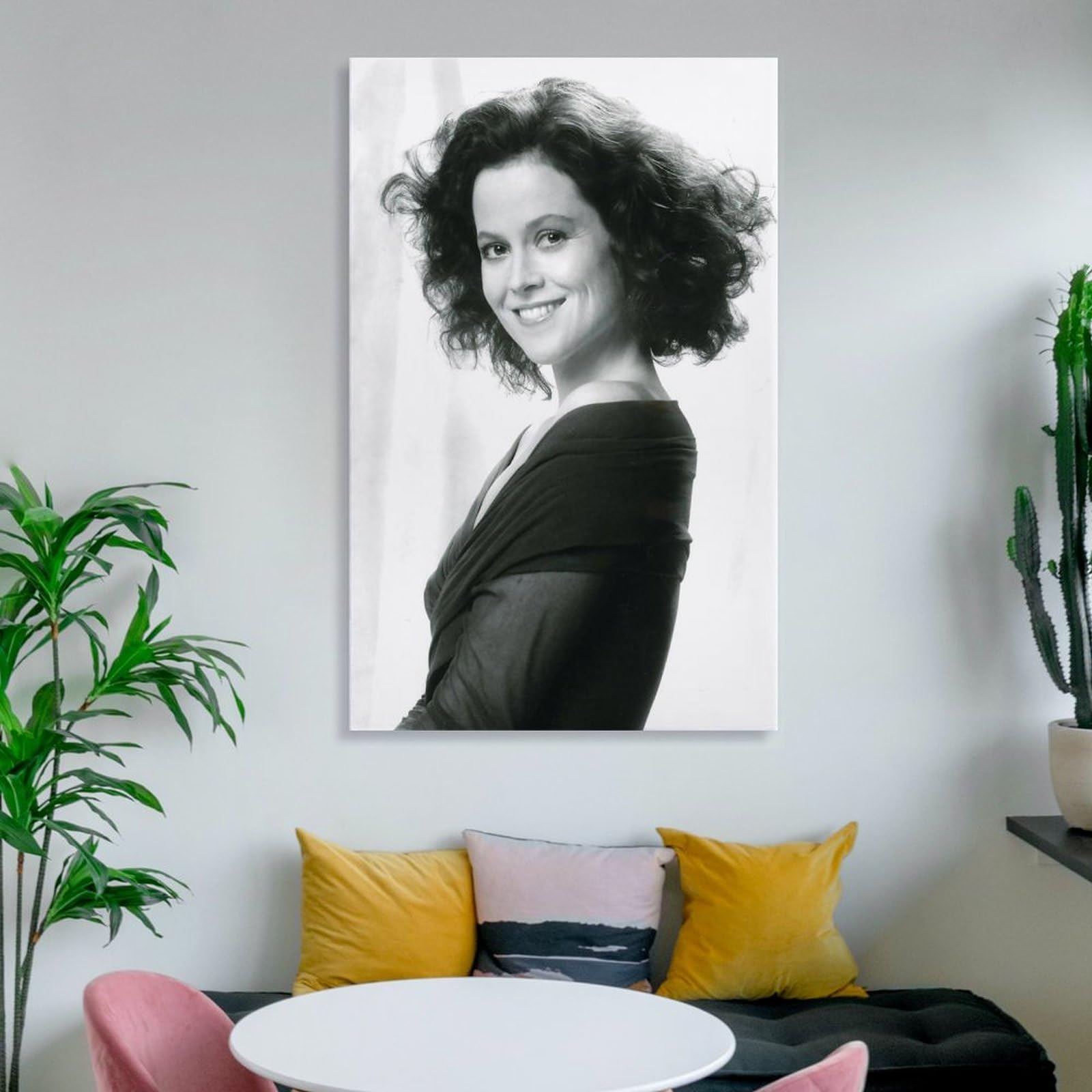 TeDe Stampa artistica da parete con giovane attore di film Sigourney Weaver, per soggiorno e camera da letto, stampa su tela, 40 x 60 cm, con cornice
