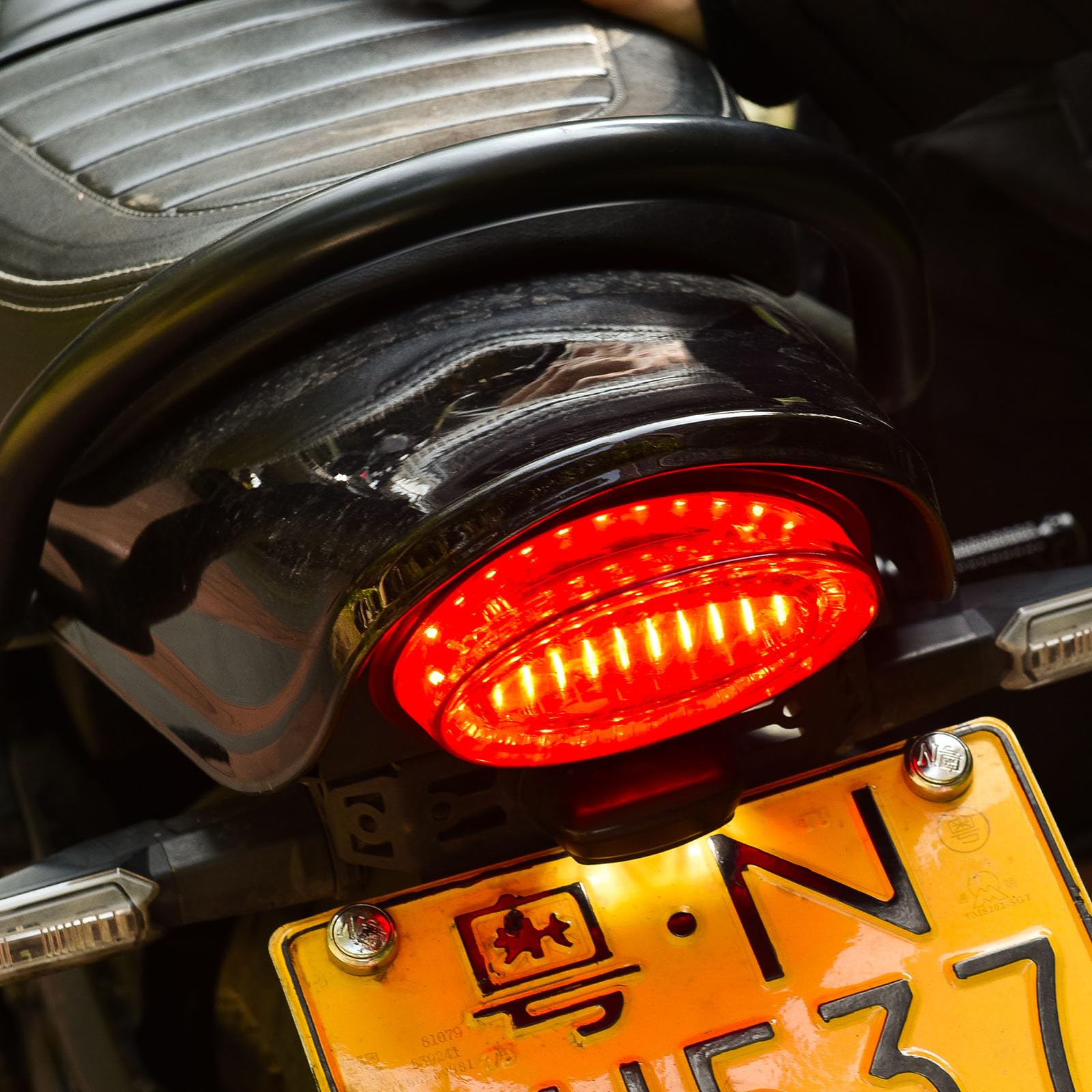 LED Rücklicht Compatible avec Kawasaki Z900RS / Z900RS CAFE (2018-2025) Hochhelles Bremslicht/Rückleuchte Motorrad Zubehör 2019 2020 2021 2022 2023 2024 (Rot)