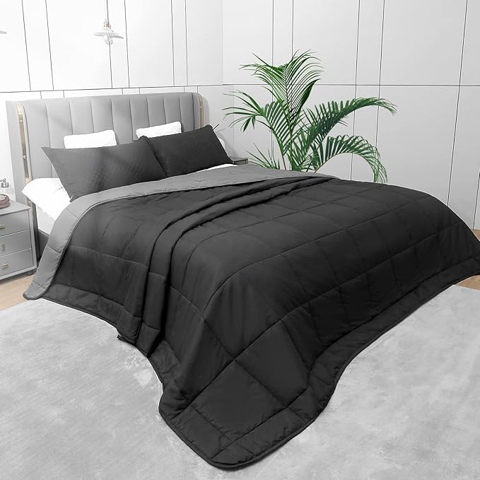 SOULOOOE Oversized King Comforter 128x120 Extra Large King Size Quilts