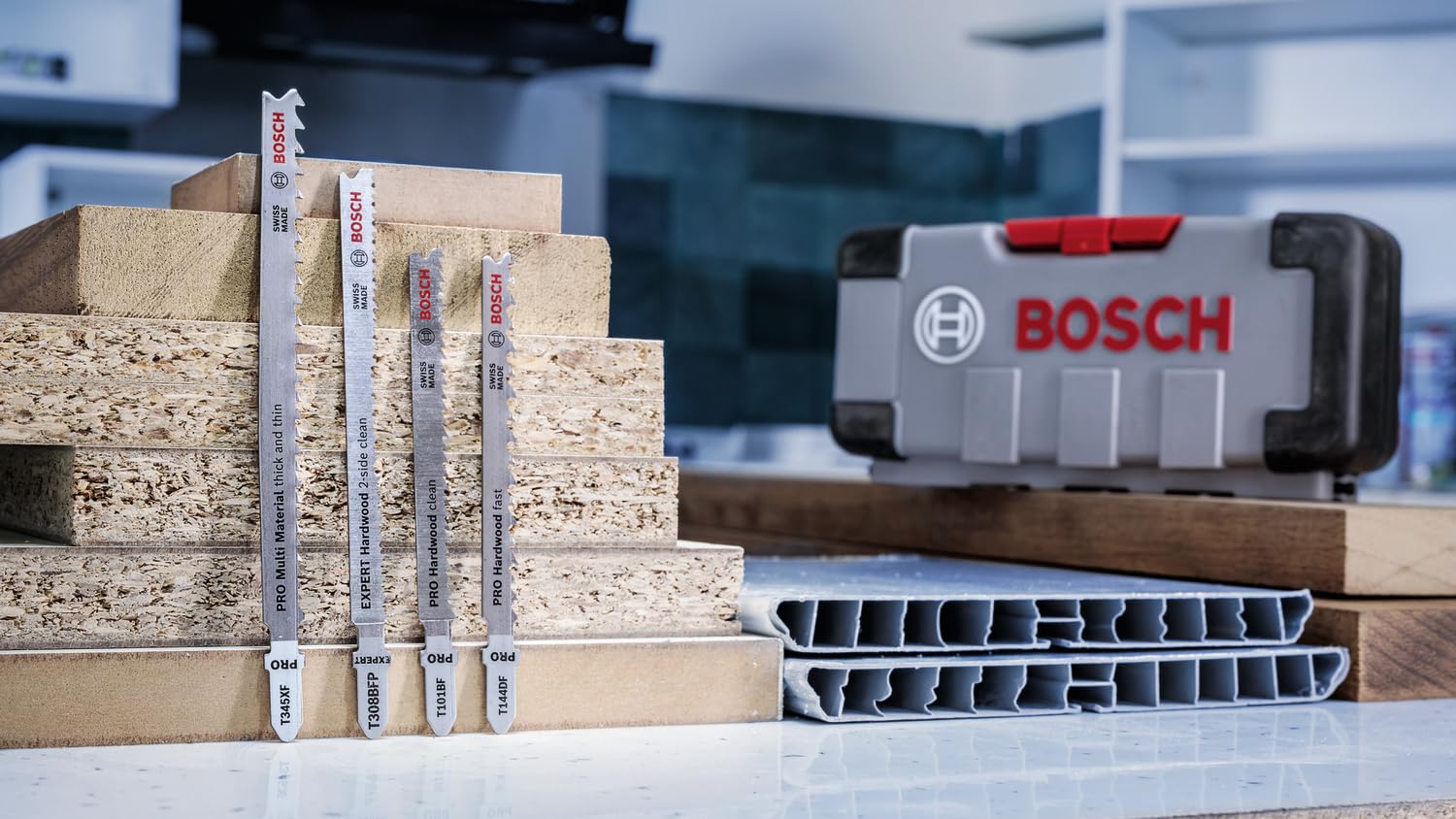 Bosch PRO Wood and Metal - Set di 30 lame per seghetto alternativo per cucina, 30 pezzi (per piano di lavoro della cucina, legno duro, lunghezza 100 mm, accessori professionali)