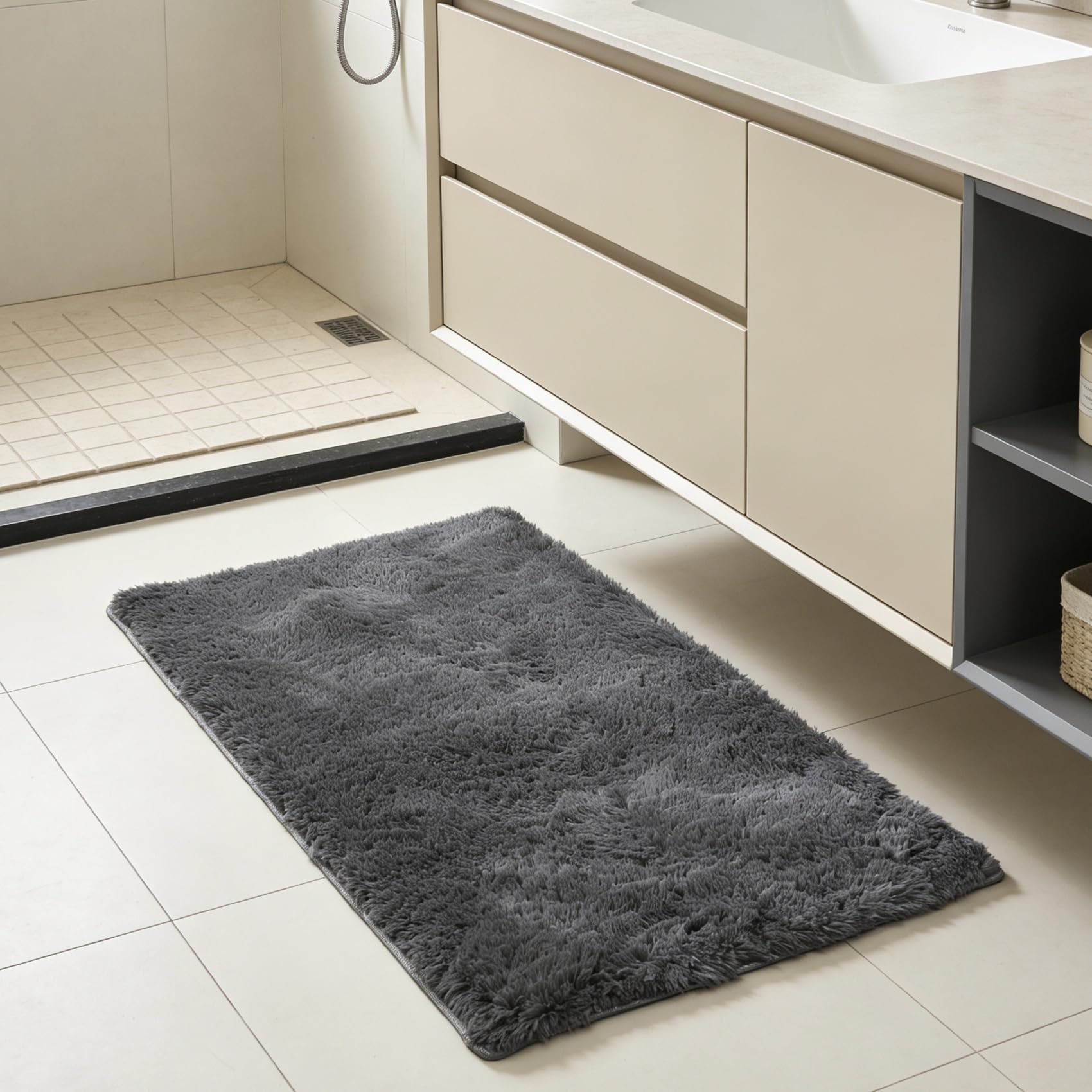 Tapis de salon doux et moelleux pour créer un coin lecture dans la chambre