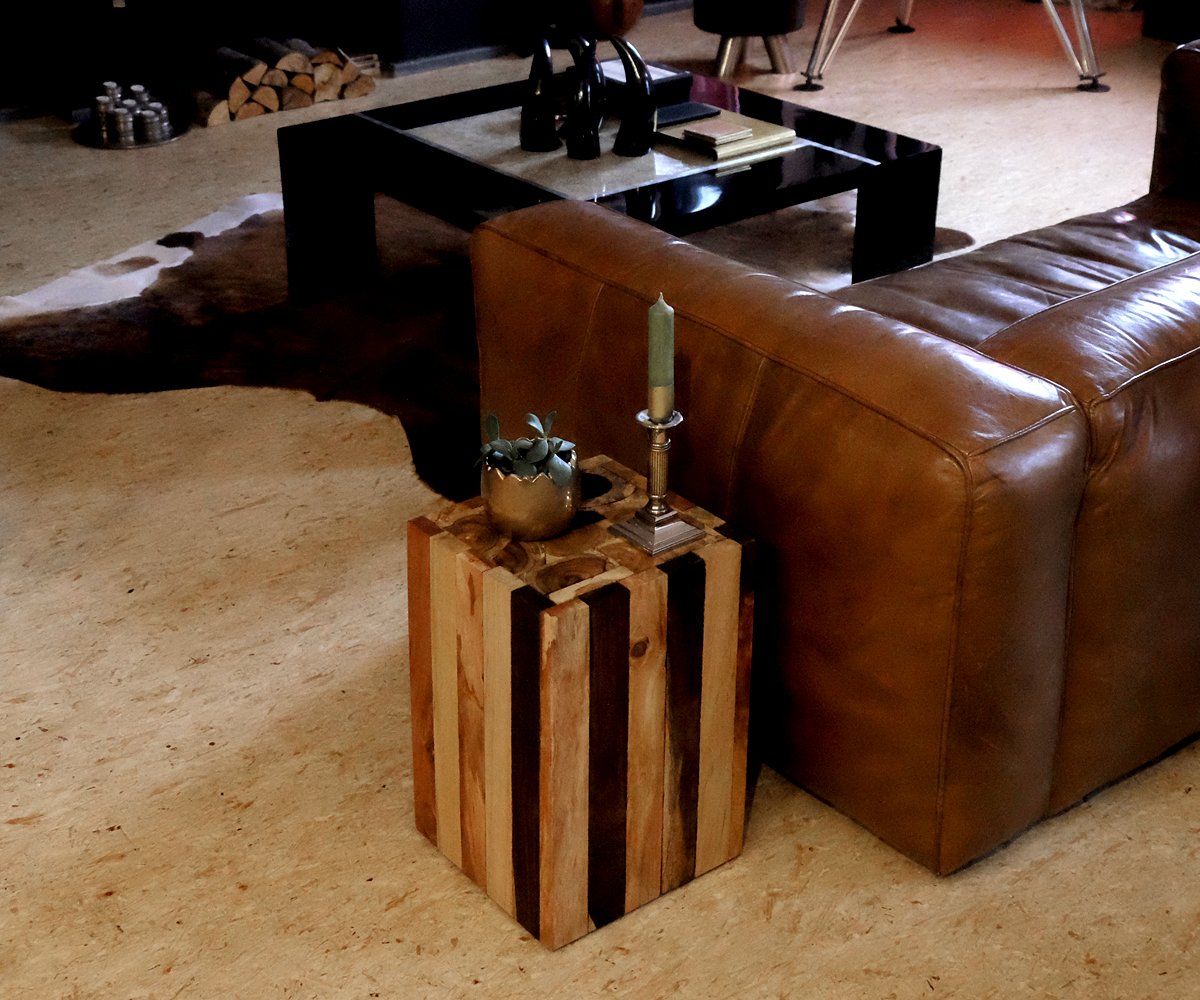 Tavolino di design in legno di derivazione – solido, naturale, rustico e senza trattamento chimico – Tavolo molto robusto e utilizzabile anche come sgabello in legno massello Elegante