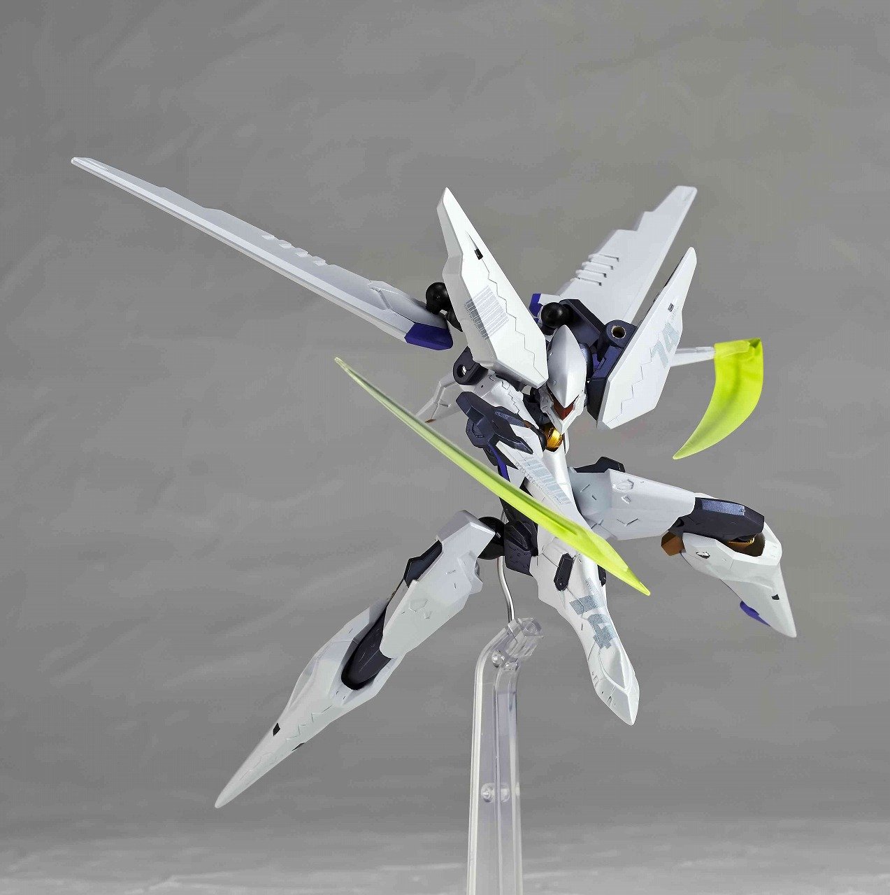 Amazon.co.jp: リボルテックヤマグチNO.132 ビックバイパー : ホビー