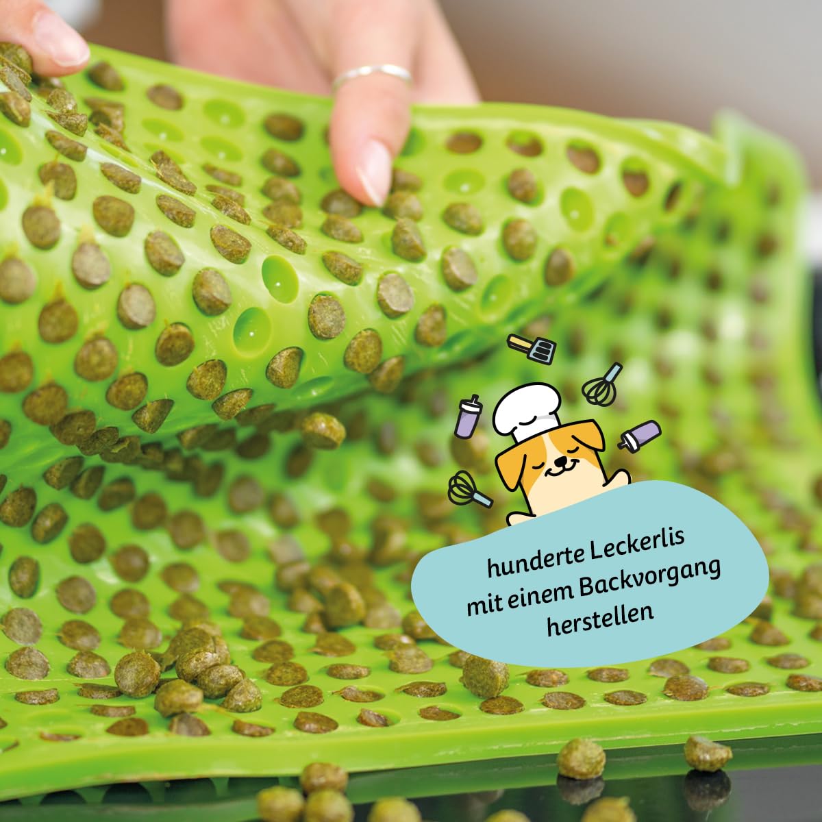 Collory Mini halve bol (1 cm) siliconen bakmat & deegschraper voor het maken van hondenkoekjes en hondenlekkernijen, knutselen, kattensnacks, hittebestendig en anti-aanbaklaag, geschikt voor levensmiddelen, BPA-vrij Collory Mini halve bol (1 cm) siliconen bakmat & deegschraper voor het maken van hondenkoekjes en hondenlekkernijen, knutselen, kattensnacks, hittebestendig en anti-aanbaklaag, geschikt voor levensmiddelen, BPA-vrij