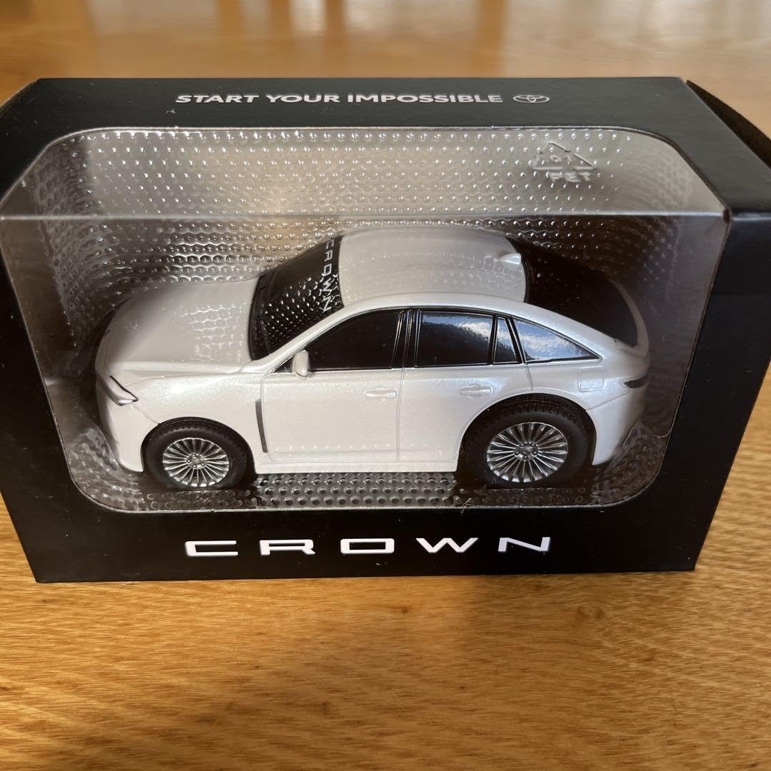 Amazon.co.jp: トヨタ クラウン セダン プルバックカー ミニカー
