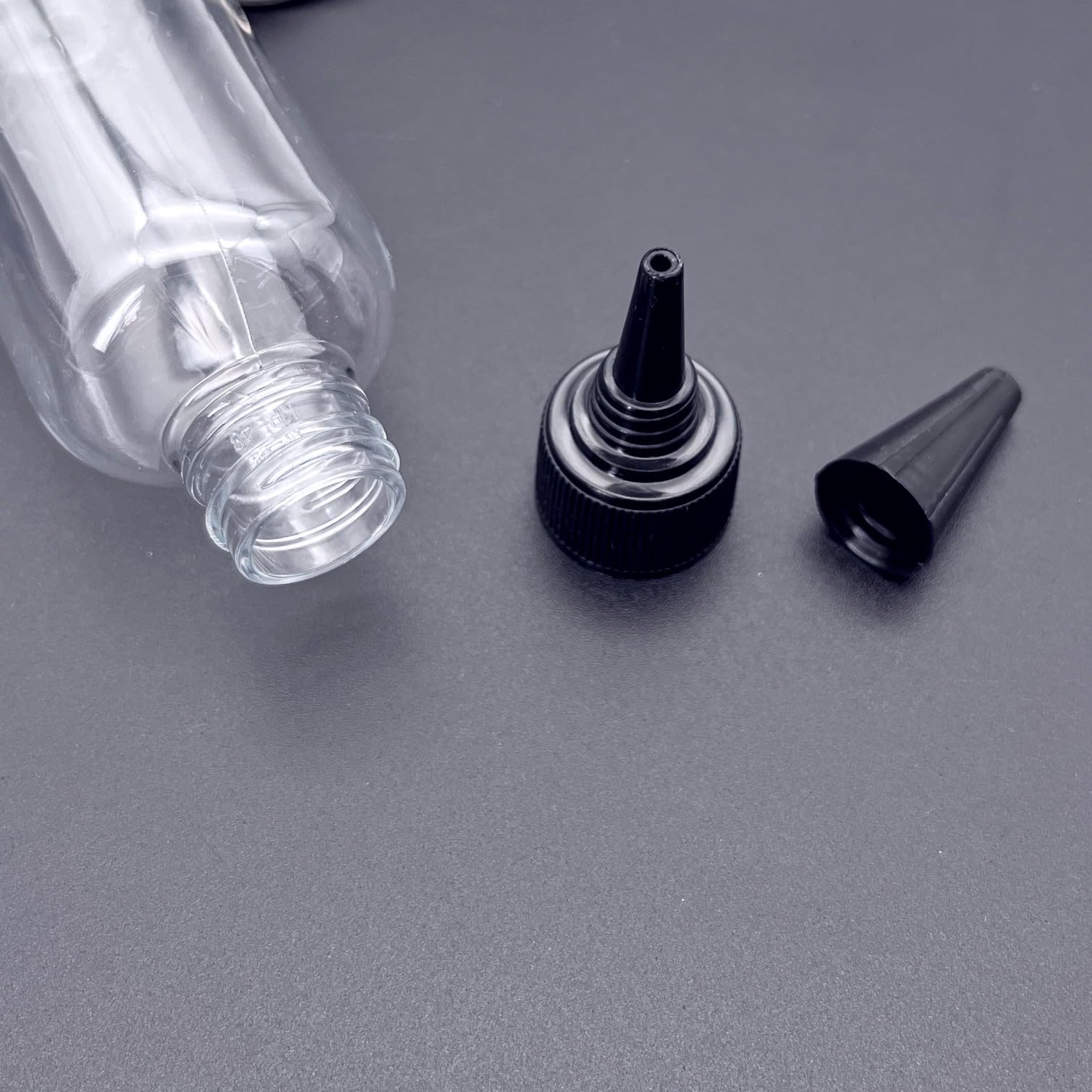 JZK 8 x Plastique pressurer Bouteilles de Compte-Gouttes liquides 100ml + 8  x Autocollant d'tiquette tanche pour Liquide et projets lis  l'art e- Liquide : Amazon.fr: Cuisine et Maison