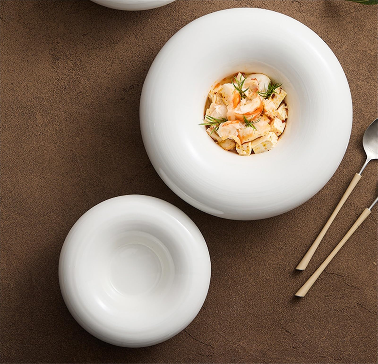 Piatti piani in ceramica, stoviglie rotonde in porcellana per zuppa di noodle, bistecca, pasta e insalata, qualità alberghiera e ristorante