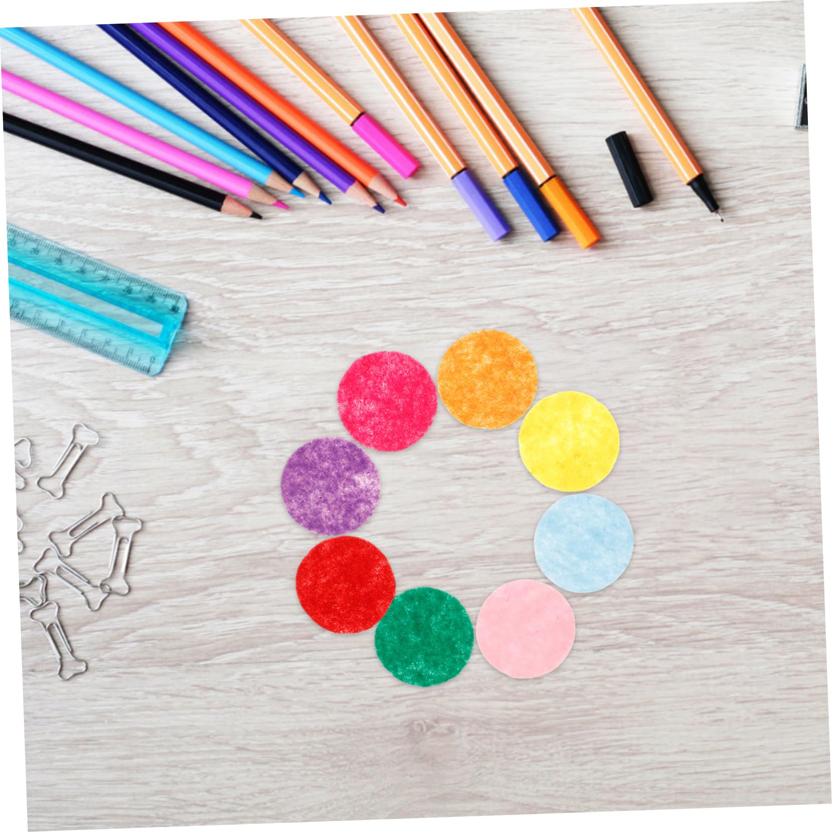 SHINEOFI Cercles Ronds en Feutrine Non Tissée 2,5 Cm pour Loisirs Créatifs, Couleurs Assorties, 100 Pièces, Matériel de Couture pour Travaux D'aiguille et Bricolage DIY Couleur Aléatoire