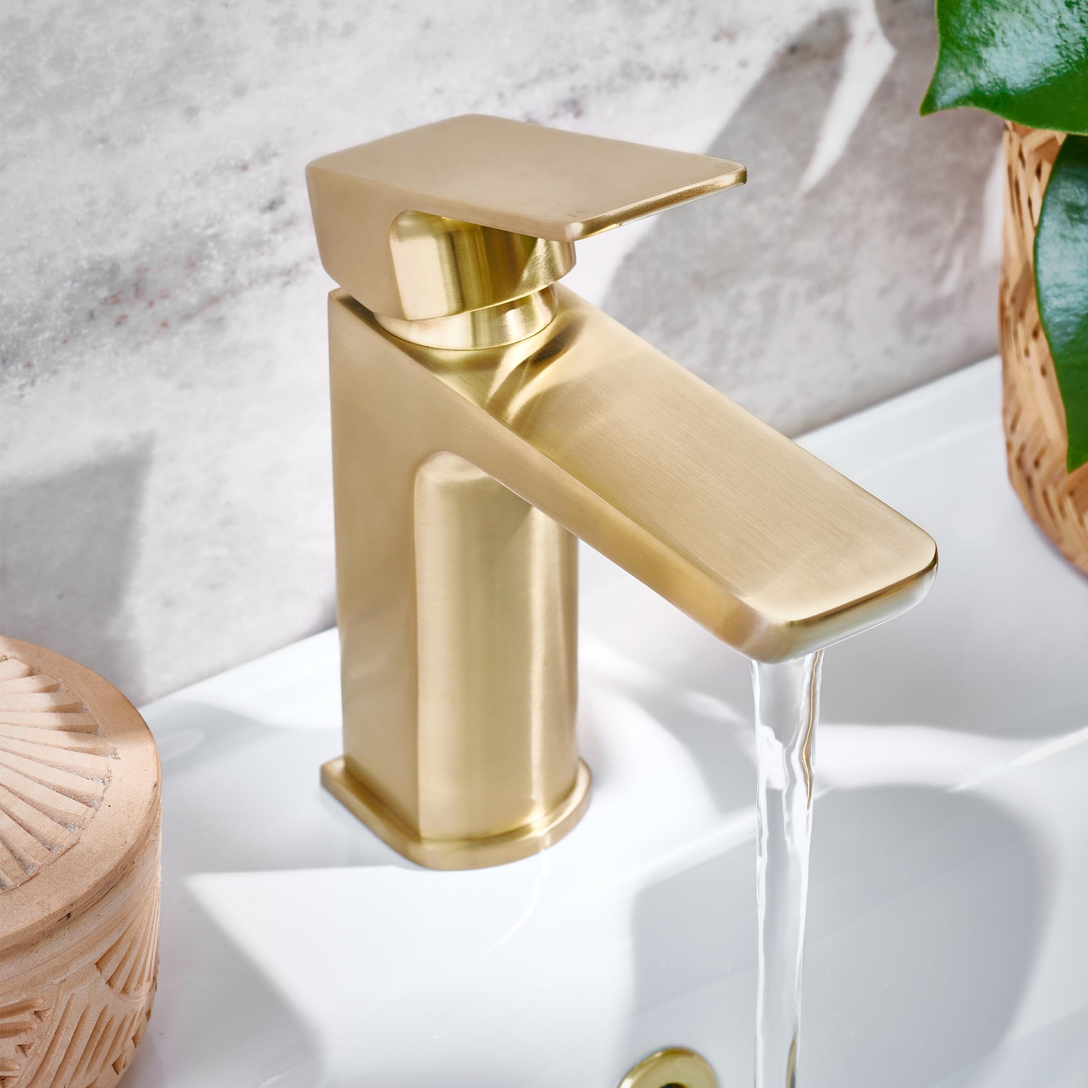 FNX Bathrooms Modern Curve Brushed Brass Basin Mono Mixer TapSolid Brass Deck Mounted from B&Q