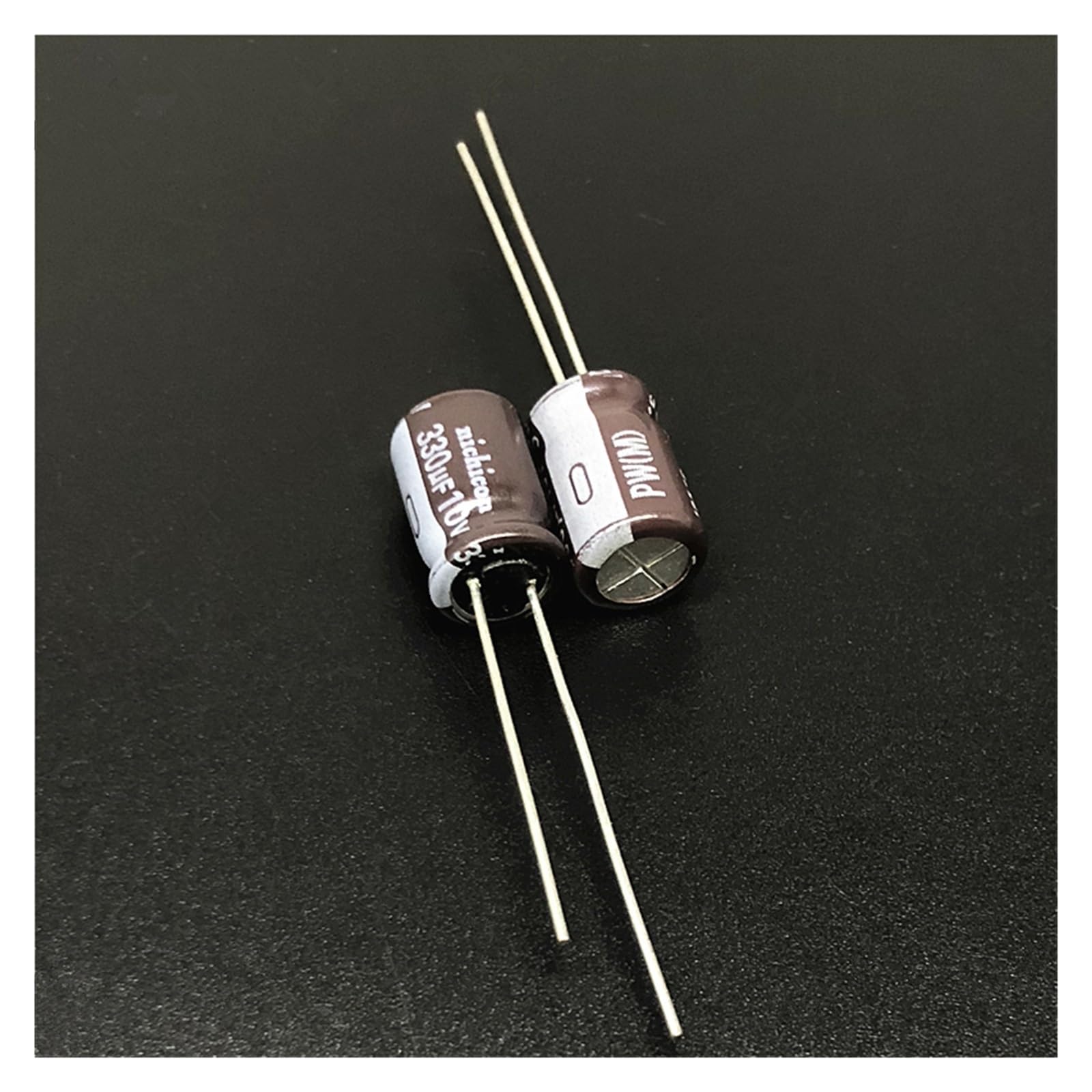 10 szt. 330uF seria 10 V 8 x 11,5 mm oryginalny niskoimpedancyjny 10 V 330uF aluminiowy kondensator elektrolityczny