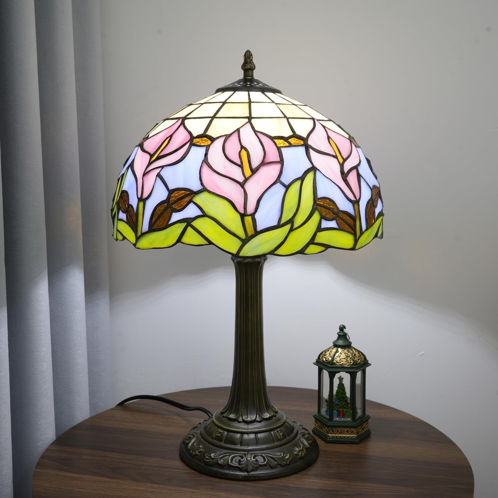Große Pilz Tiffany Lampe Aus Handgefertigtem Buntglas Im Gemütlichen Dorf Stil Dekorative Tisch Und Nachtlampe Für Schlafzimmer Bett Wohnzimmer Büro Sowie Küche Stilvolle Weihnachtslampe Und Originell