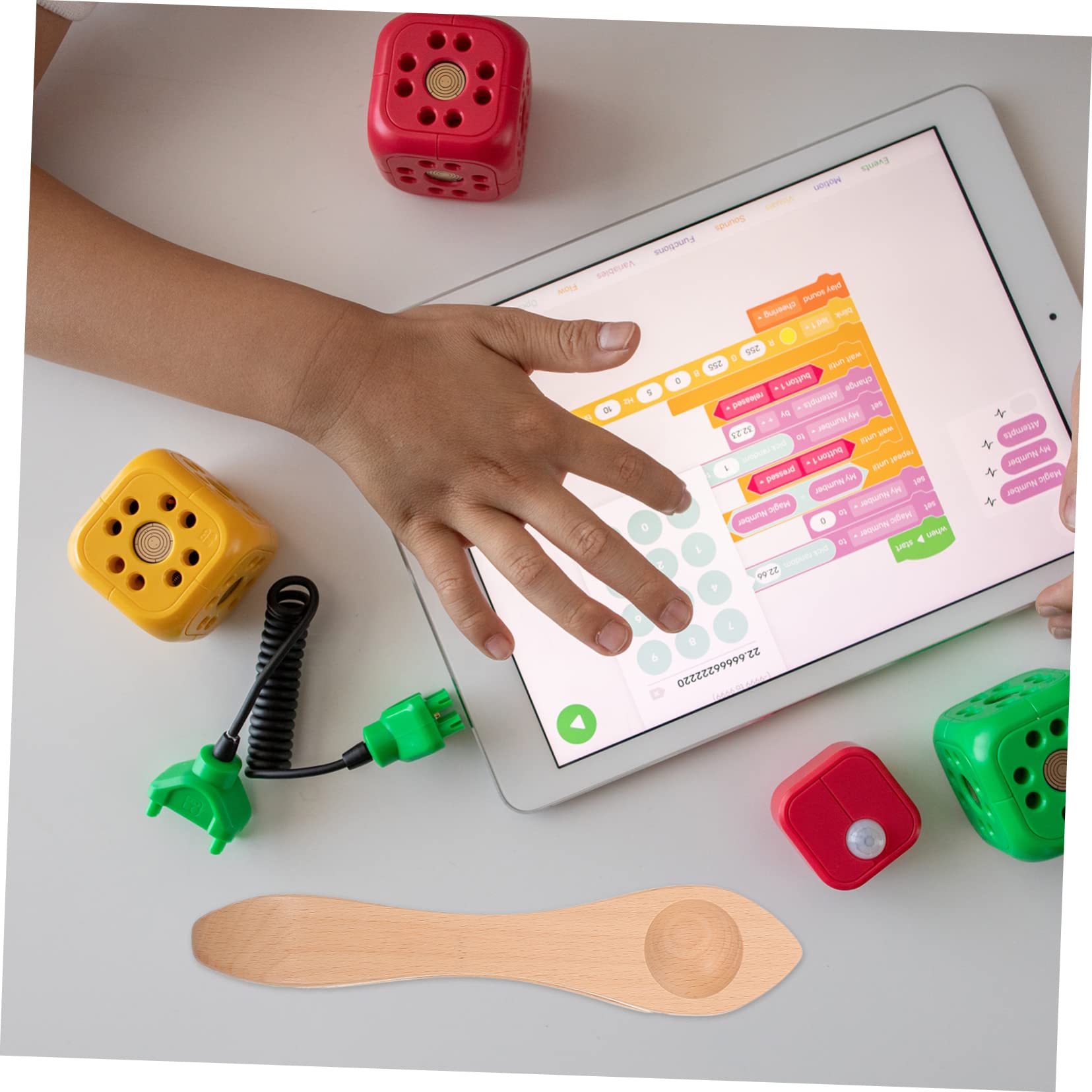 Toddmomy 2PCS Musical Spoons Wooden Percussion Instruments for Early Education Lightweight and Easy to Play for Kindergarten Performances and