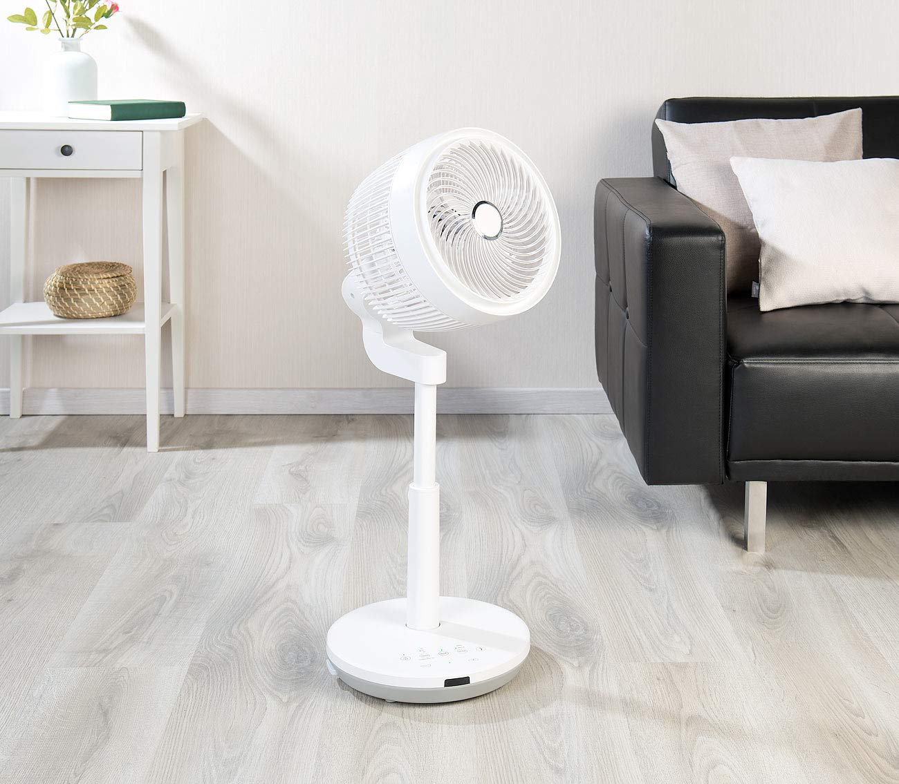 Sichler Haushaltsgeräte Stehventilatoren: Höhenverstellbarer 3D-Raumventilator & Luftzirkulator, Ø 22 cm, 60 W (Ventilator 3D, Stand-Ventilatoren, Mini)