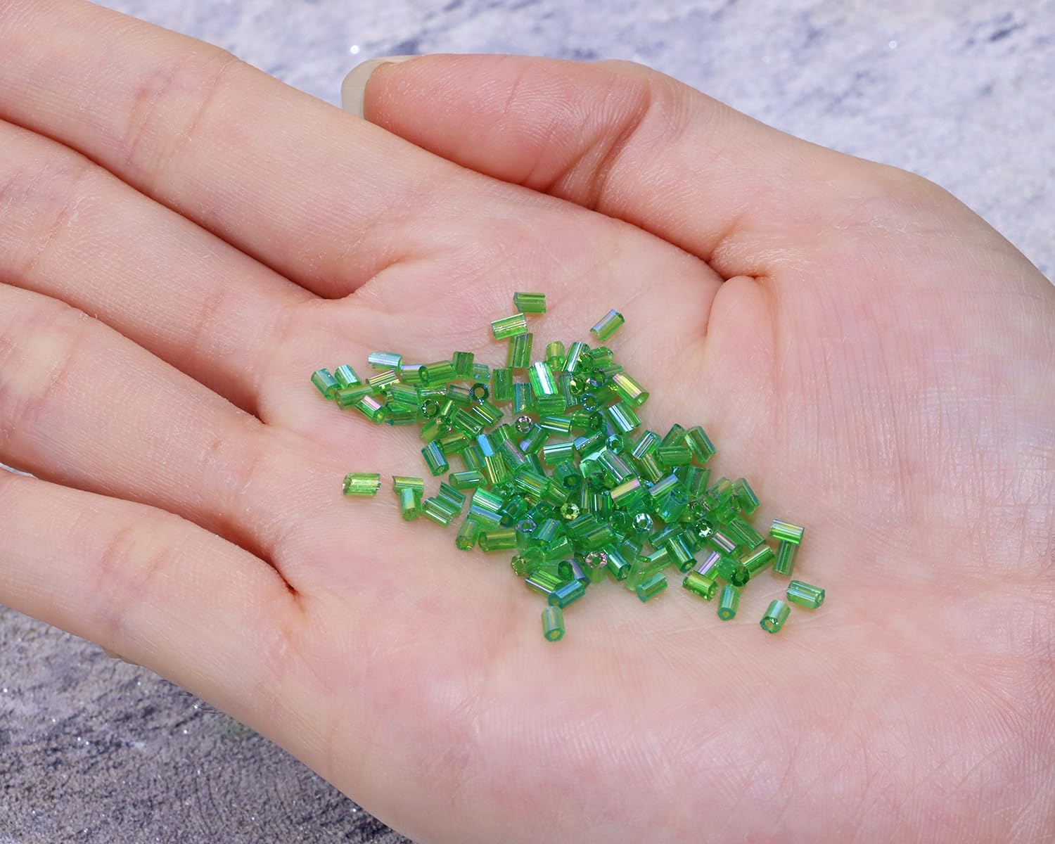 Glass Bugle Tube Beads 1400Pcs/30g Mini Seed Beads 2 * 3mm Small Craft Loose Spacer Bead for DIY Bracelets Necklace Earring Jewelry Making (Grass Green) - Image 2