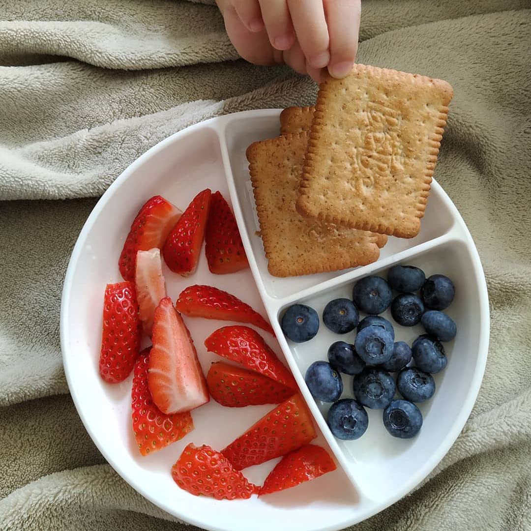 Set Stoviglie Bambini Twistshake - Piatto Aspirante Con Tovaglietta E Ciotole, Senza BPA, Rosa - Foto 10